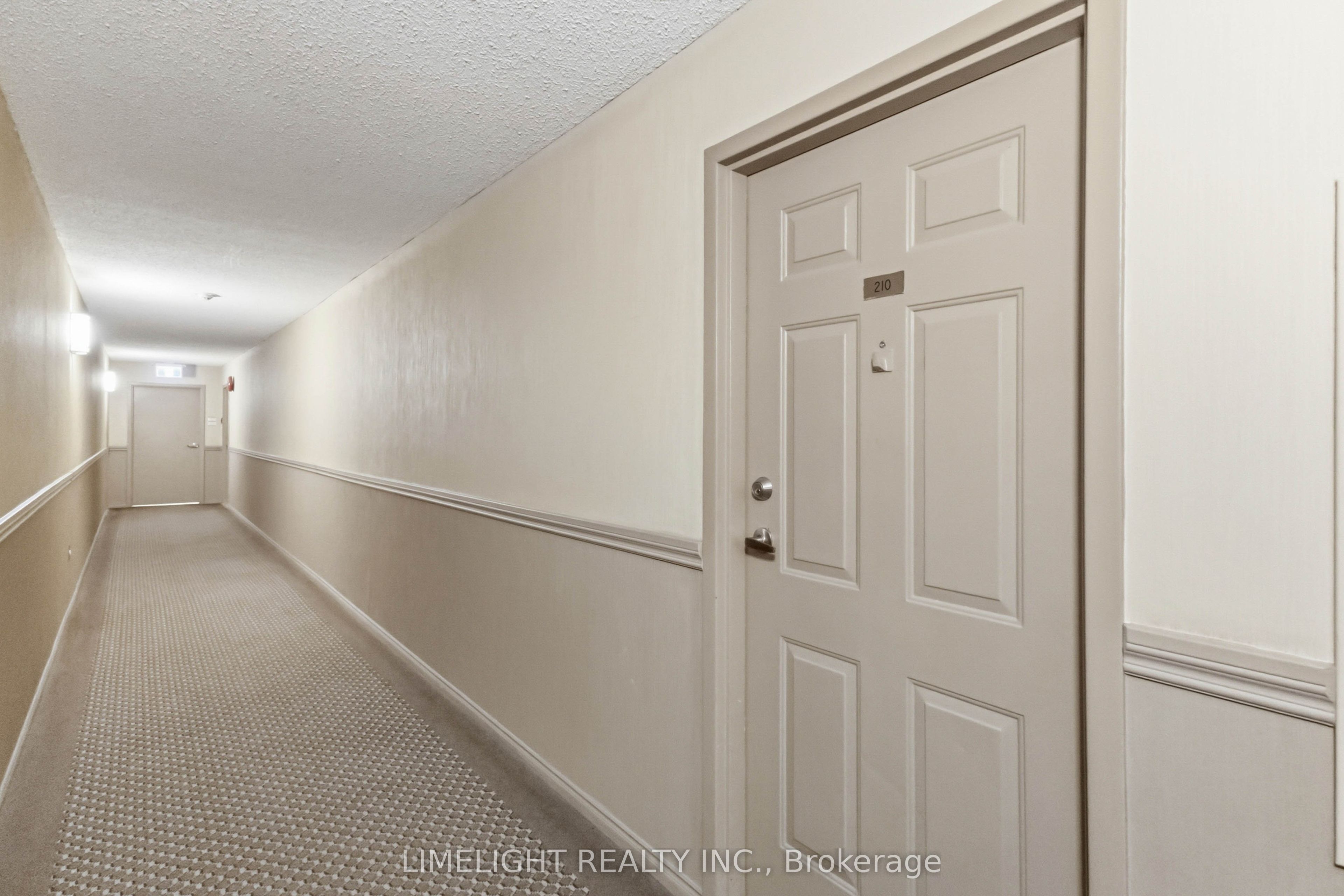 1600 Adelaide Street N 210, London North, ON N5X 3H6 photo 3