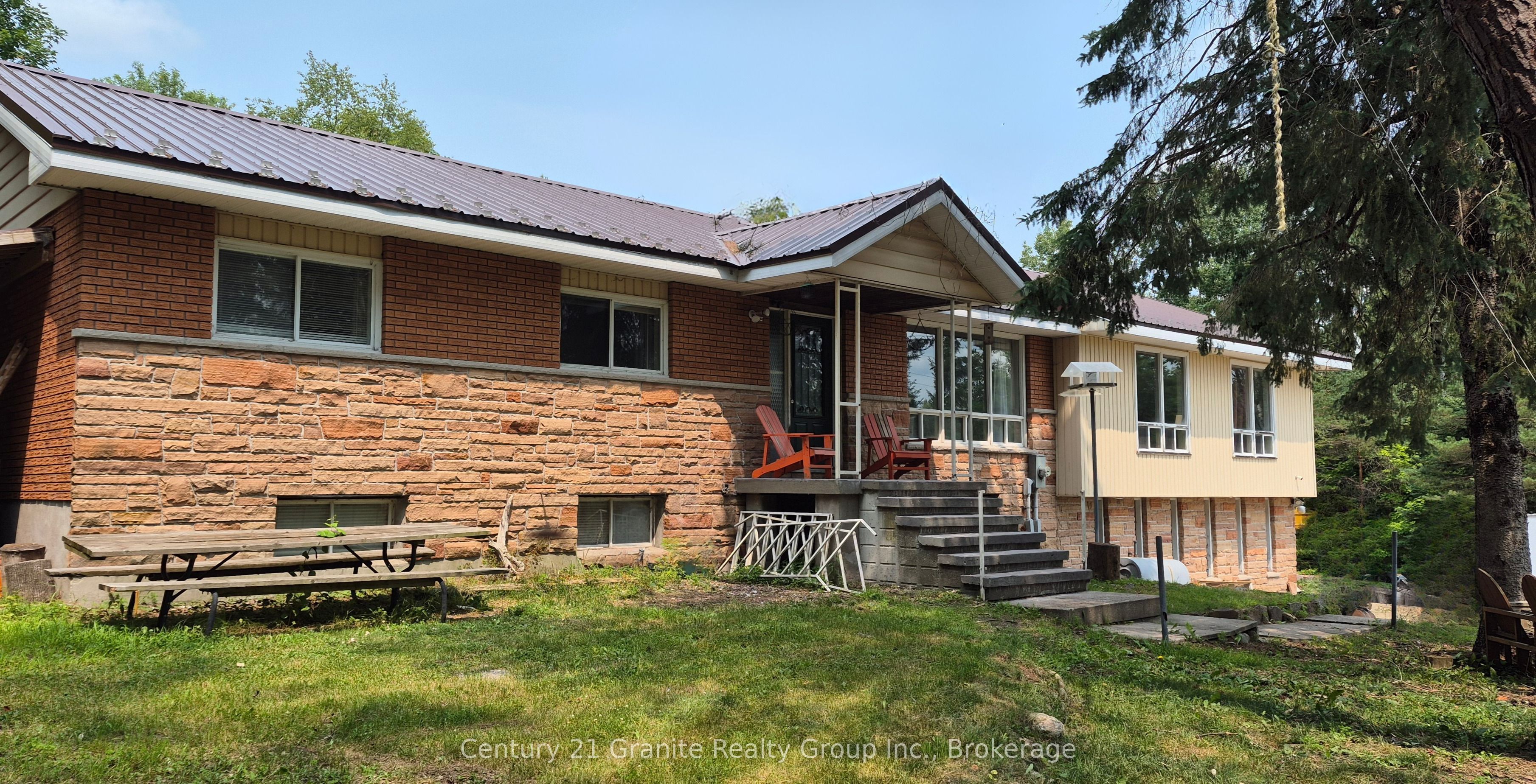 3985 Loop Road A, Dysart et al, ON K0L 1X0