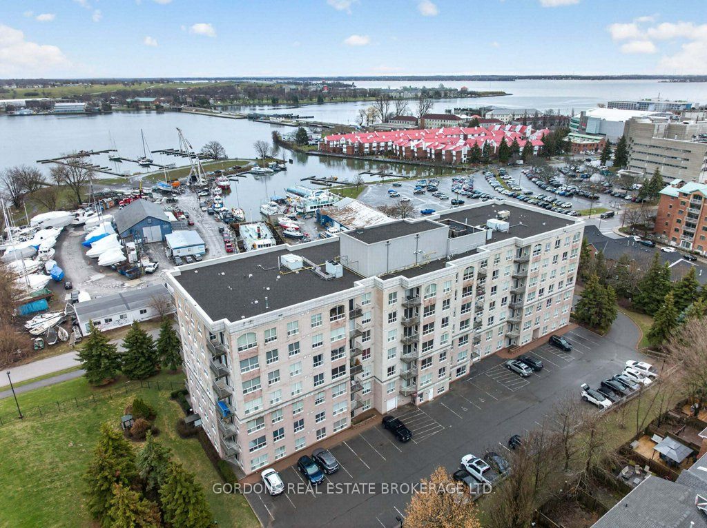 350 Wellington Street 401, Kingston, ON K7K 7J7 photo 2