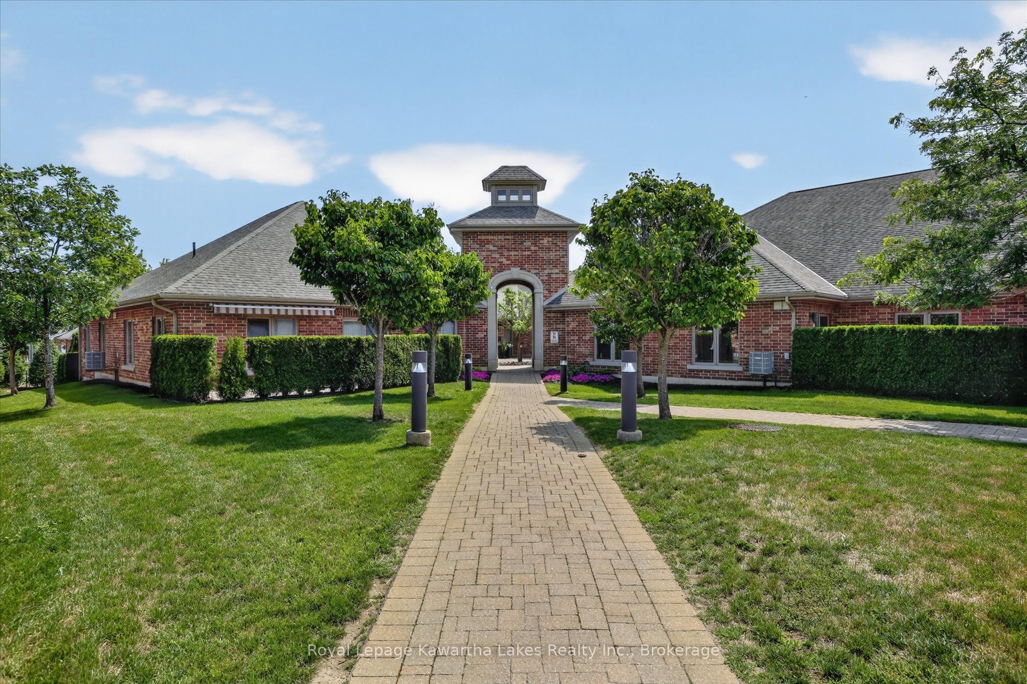 35 Green Arbour Way 7, Kawartha Lakes, ON K9V 0E7 photo 2