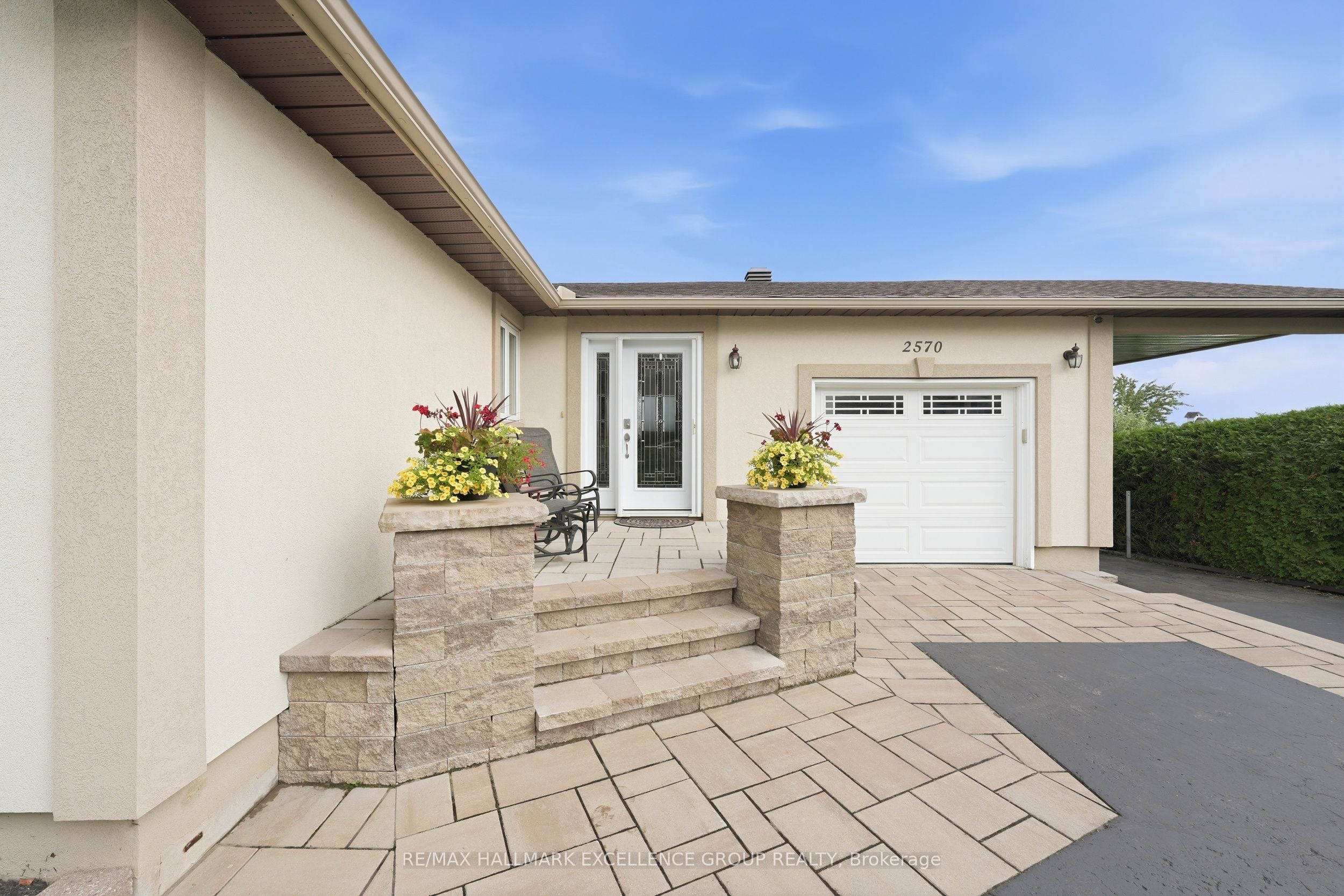 2570 Woods Street, Clarence-Rockland, ON K4K 1J2 photo 4
