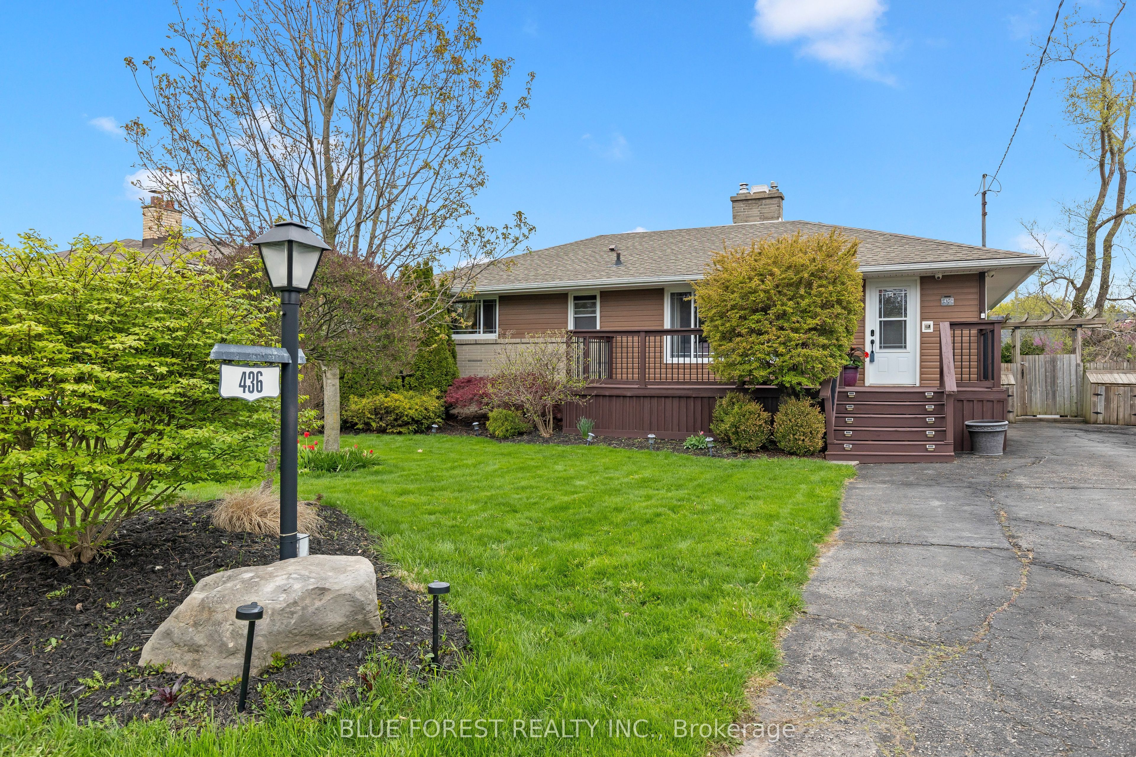 436 Baseline Road E, London South, ON N6C 2P6