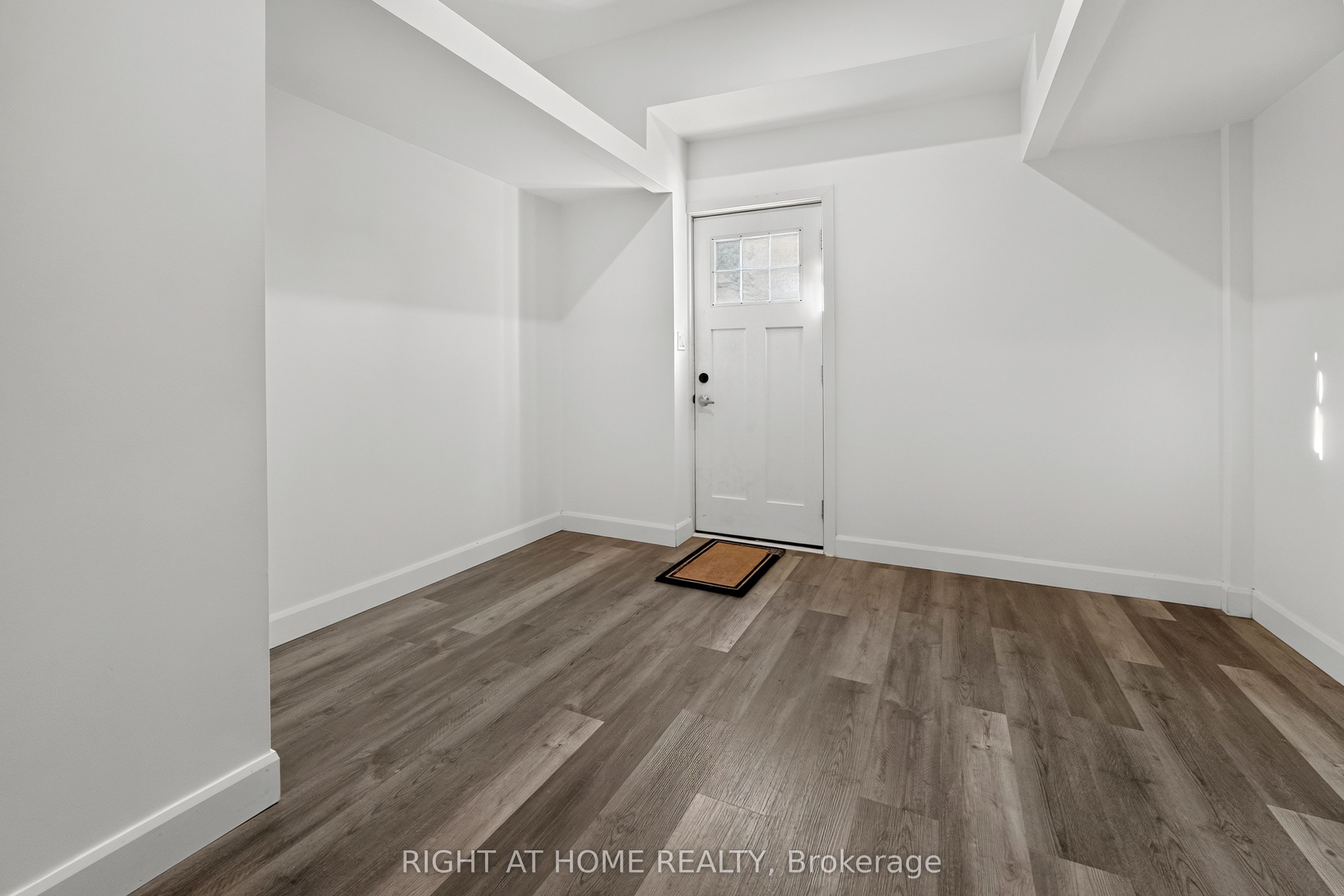 279 Darling Street 2, Brantford, ON N3S 3X7 photo 5