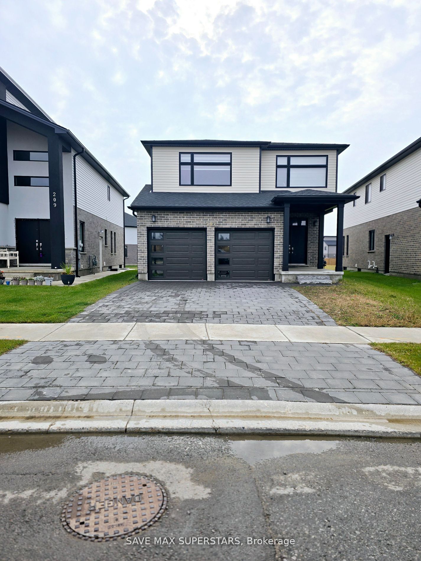 201 Roy Mcdonald Drive Lower, London South, ON N6L 0J1