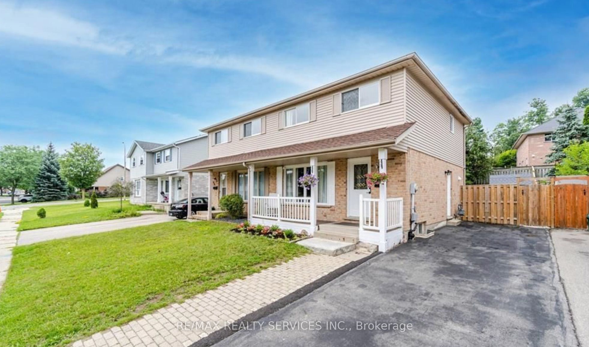 322 Benesfort Crescent, Kitchener, ON N2N 3B8 photo 2