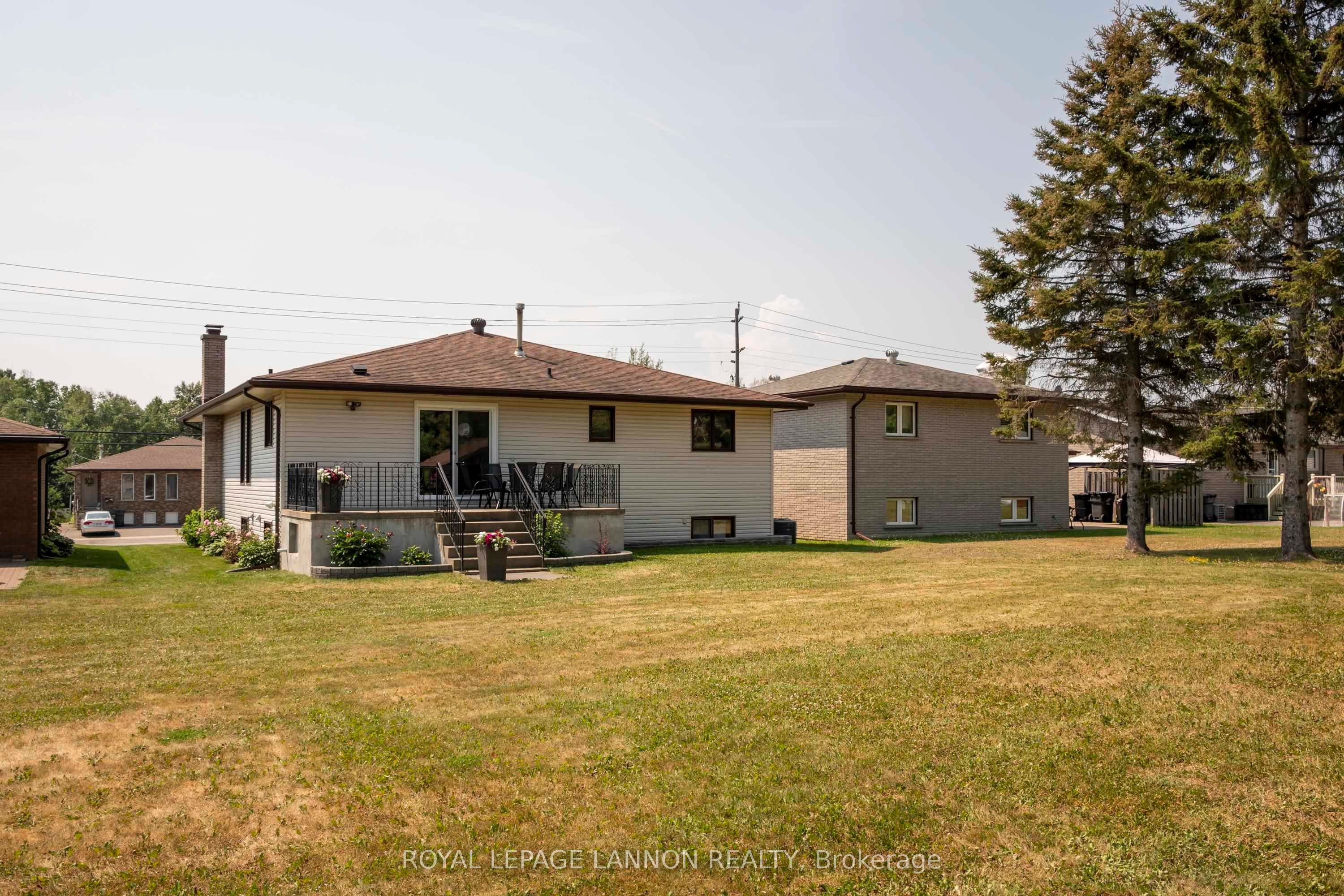 1312 John Street Rd, Thunder Bay, ON P7B 2A3 photo 2