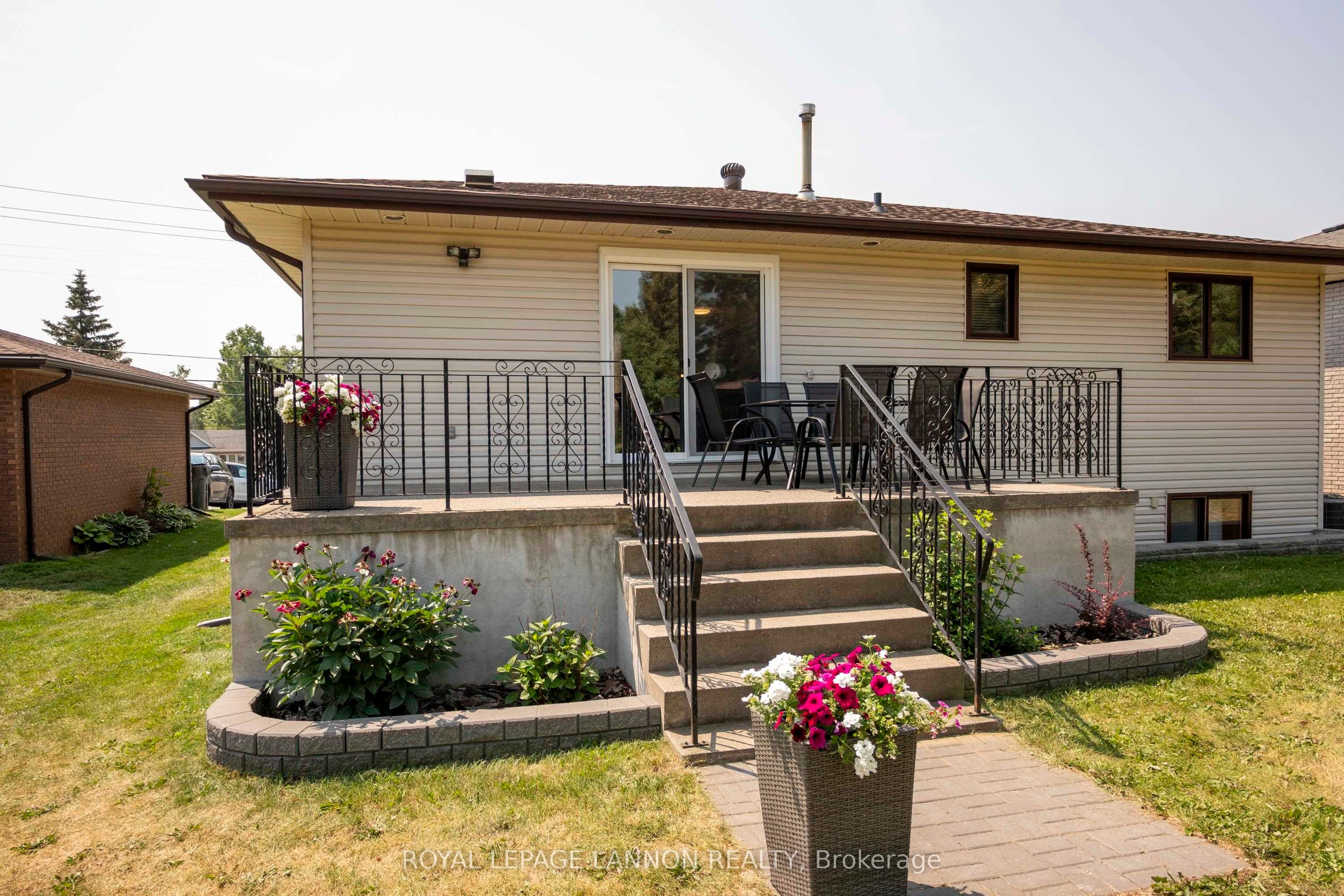 1312 John Street Rd, Thunder Bay, ON P7B 2A3 photo 3