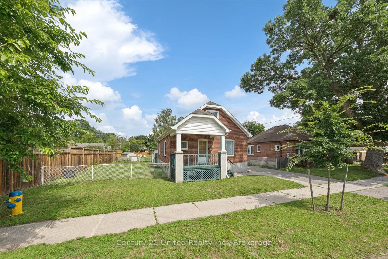 72 Kent Street, Peterborough, ON K9J 5B3 photo 4