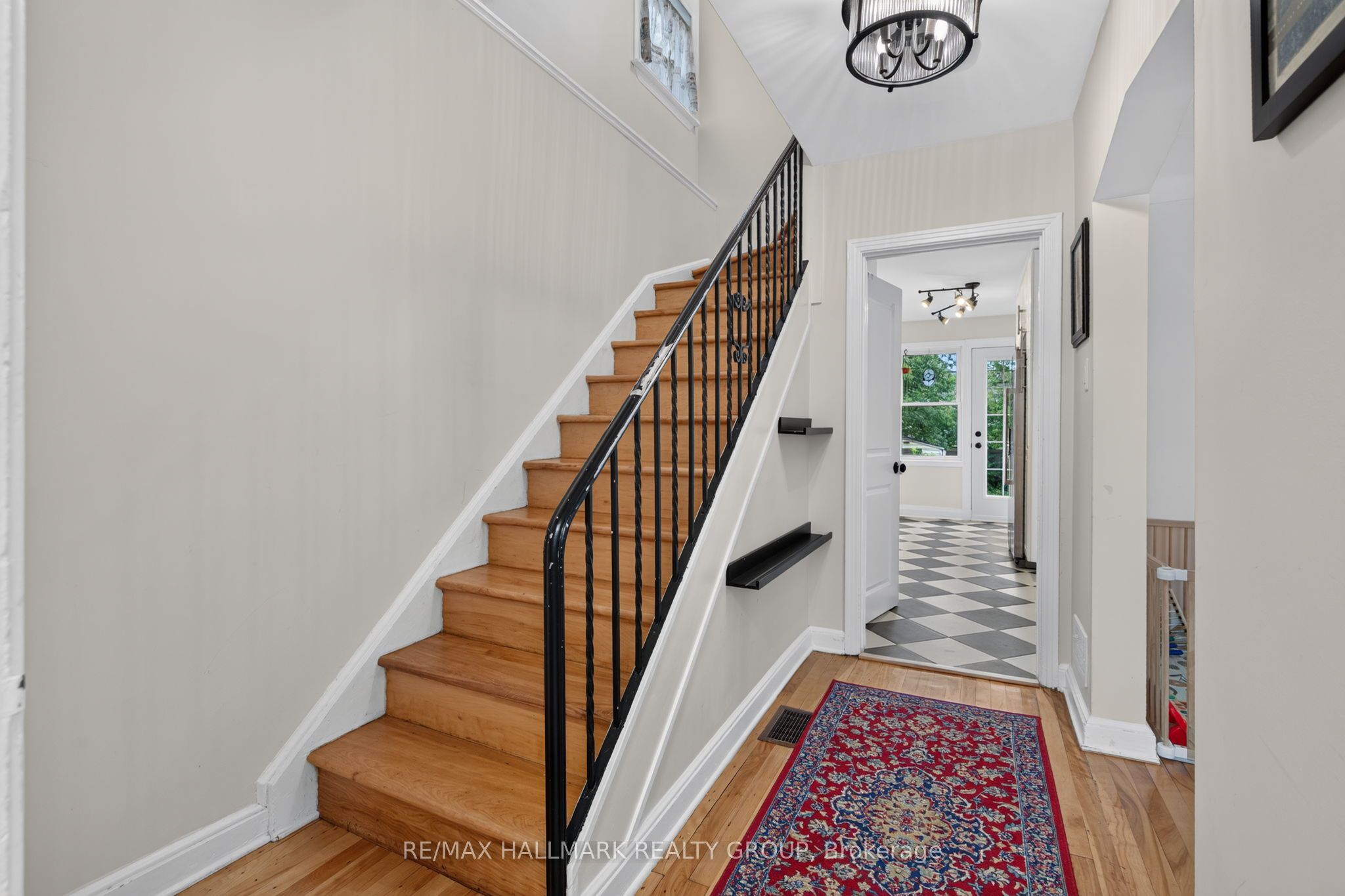 2110 Blossom Drive, Alta Vista and Area, ON K1H 6G8 photo 4