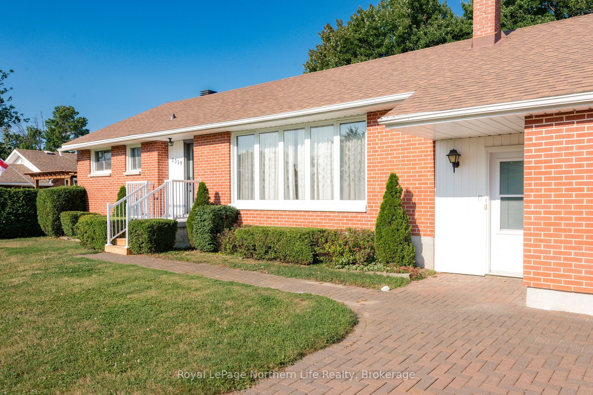 1319 Clarence Street, North Bay, ON P1B 3W6 photo 3