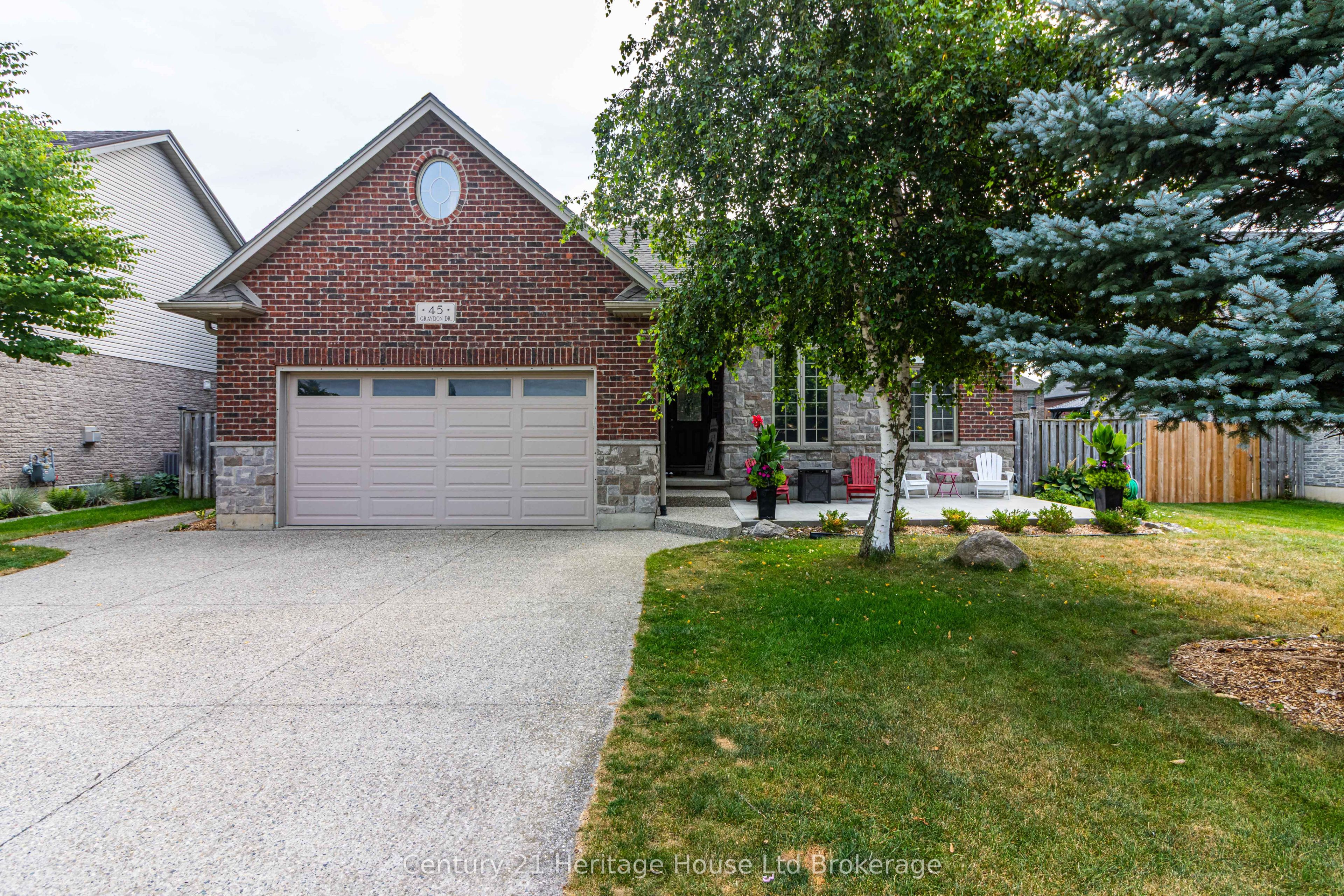 45 Graydon Drive, South-West Oxford, ON N0J 1N0