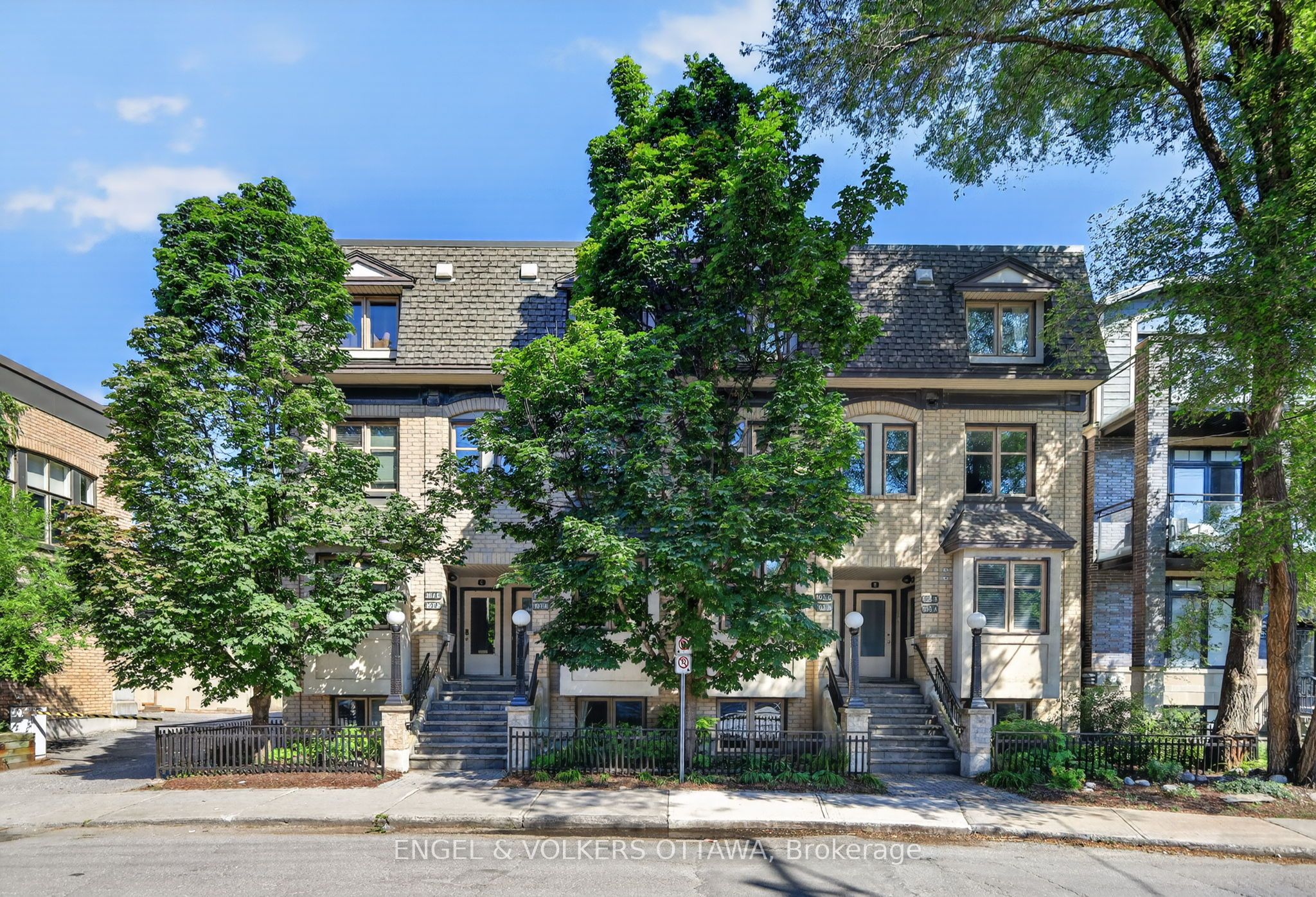 107 A Third Avenue, Glebe - Ottawa East and Area, ON K1S 2J7 photo 2