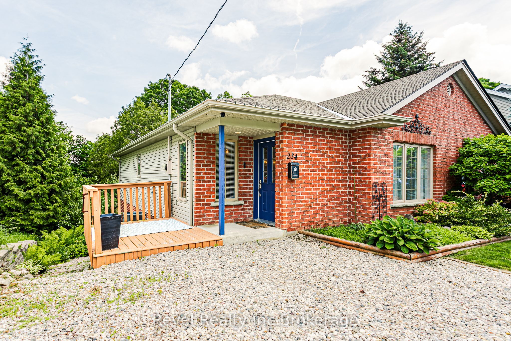 234 Thames Street N, Ingersoll, ON N5C 3E4