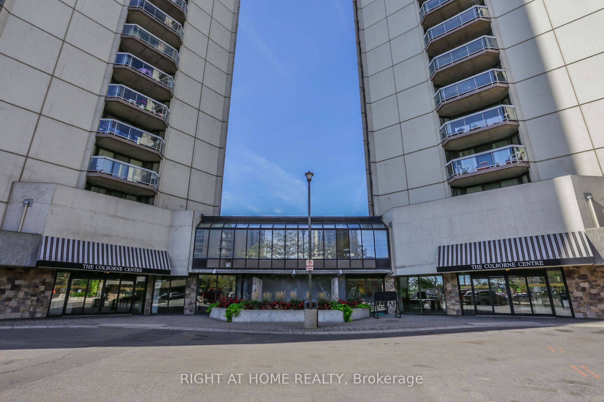 363 Colborne Street 905, London East, ON N6B 3N3
