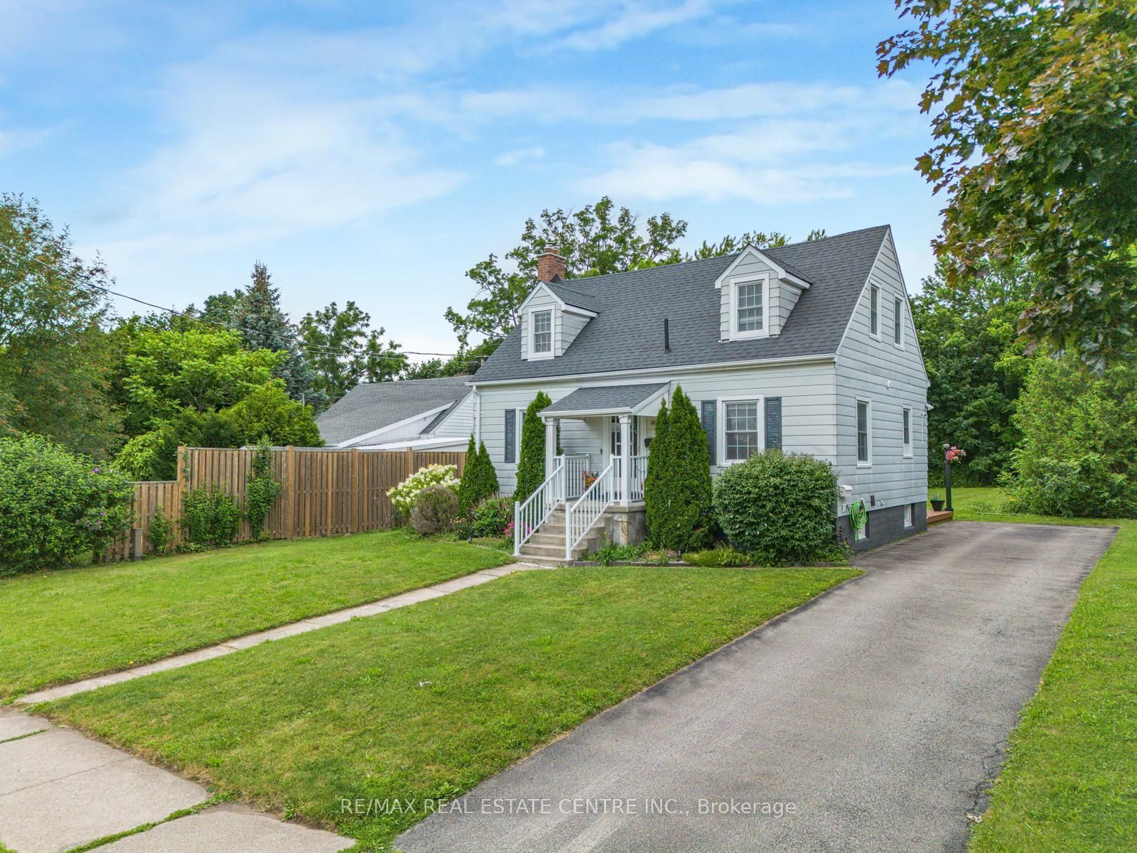 5857 MURRAY Street, Niagara Falls, ON L2G 2J9 photo 2