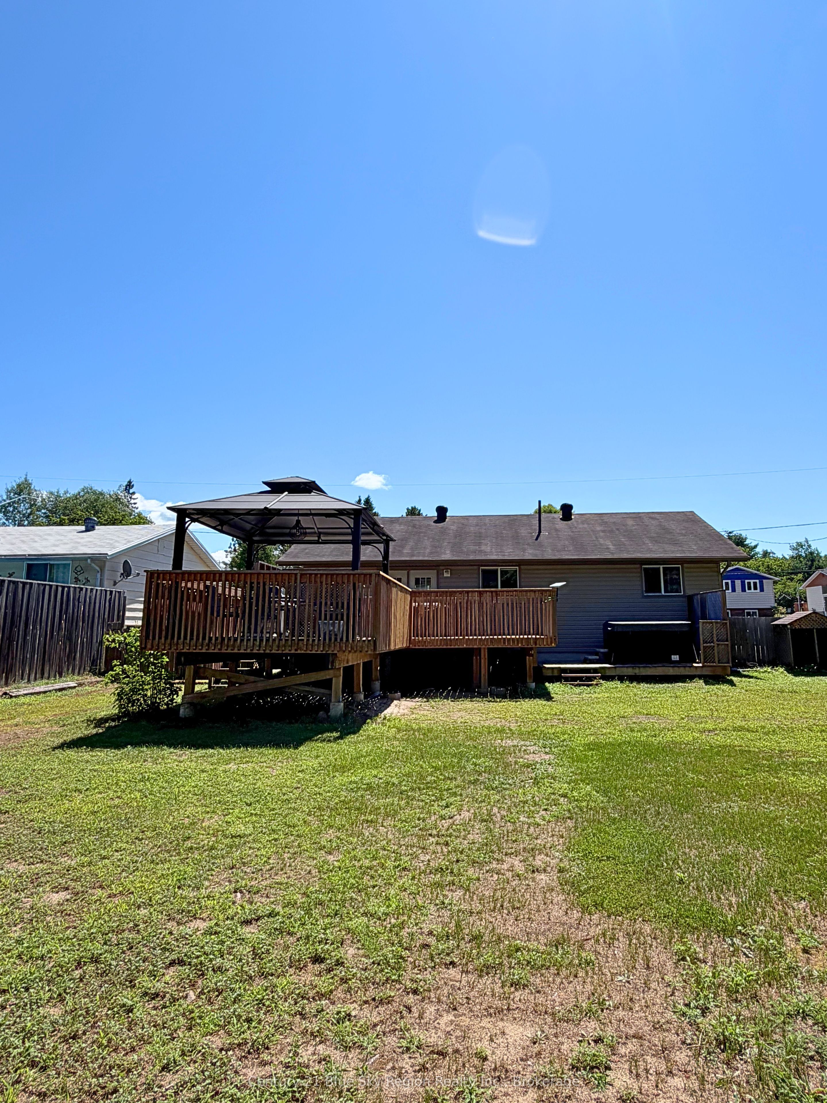 940 Lily Street, Mattawa, ON P0H 1V0 photo 3