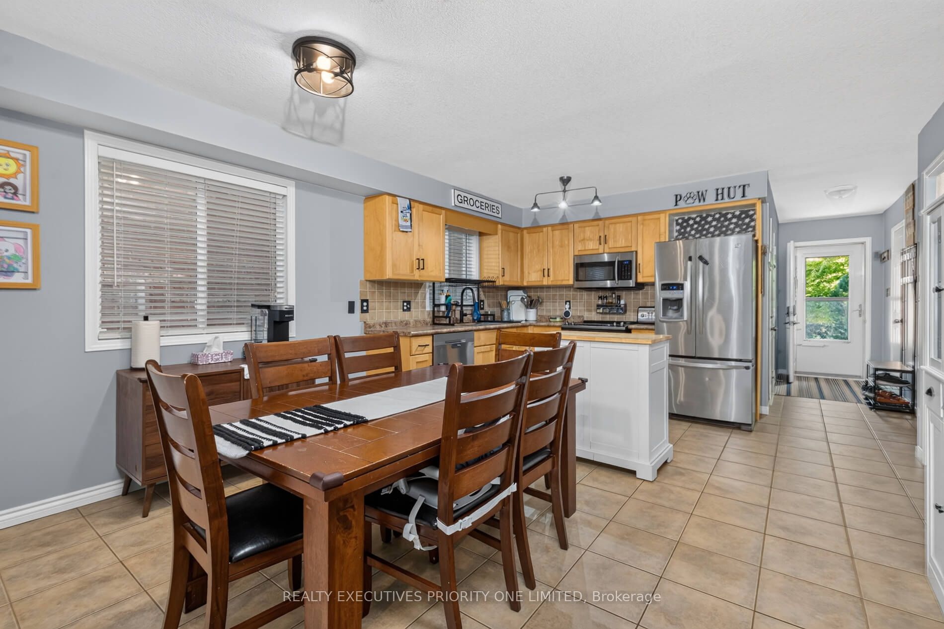 37 Bond Court 9, Guelph, ON N1H 8P3 photo 4