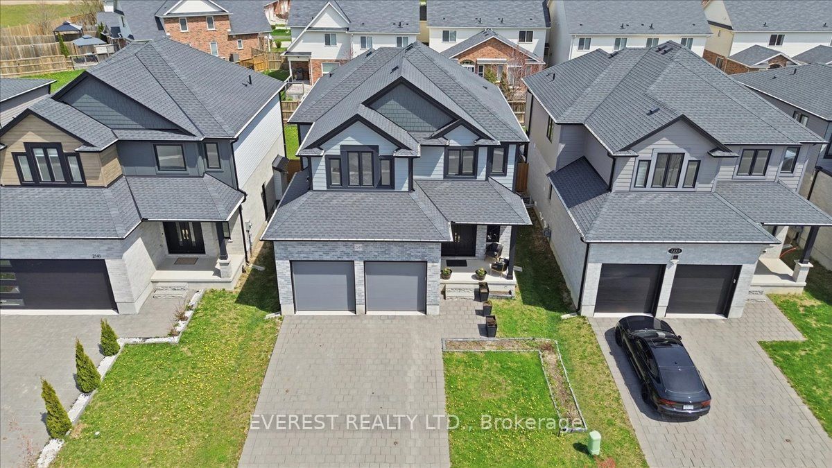2149 Tokala Trail, London North, ON N6G 0Z7 photo 2
