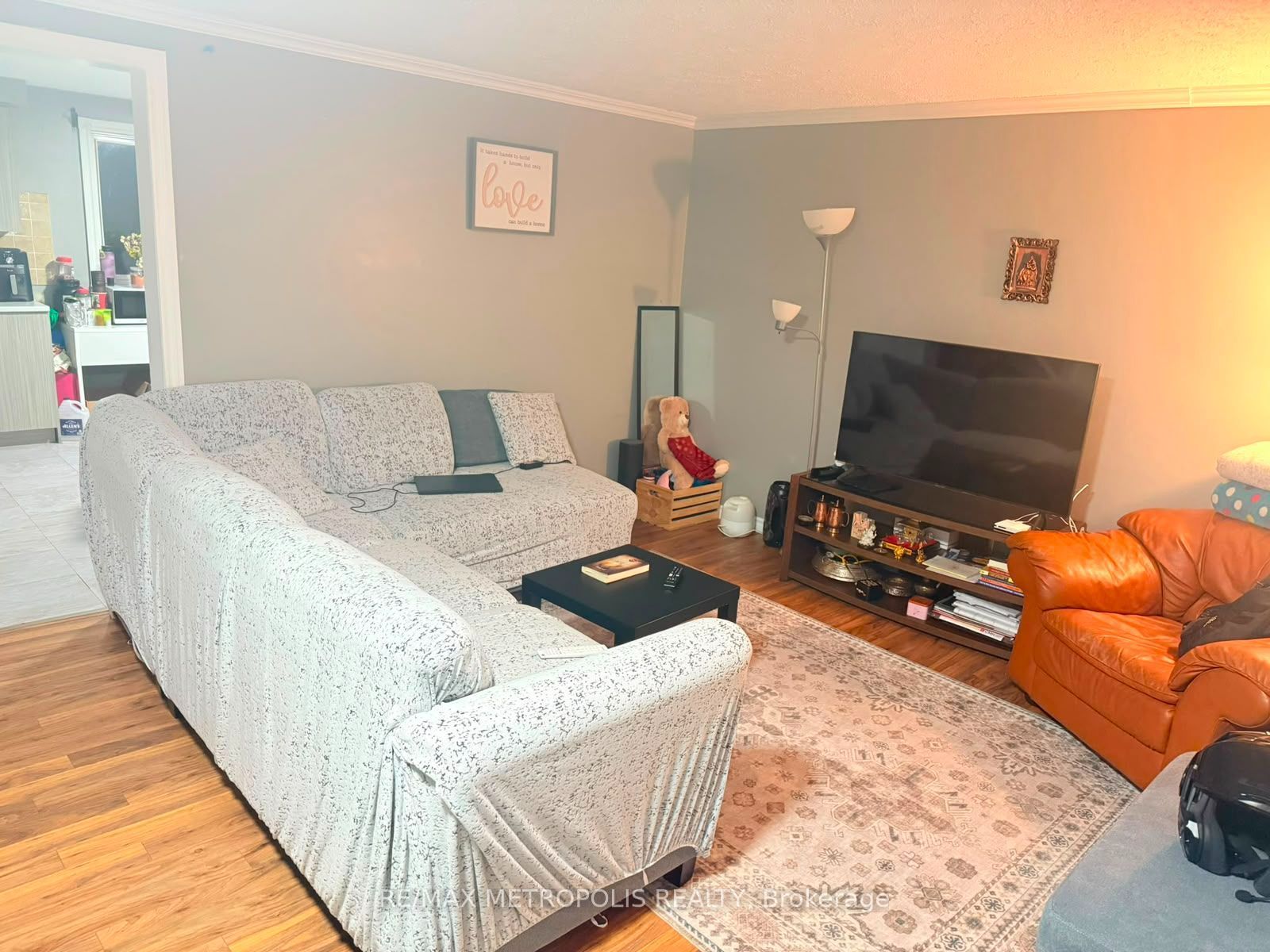 152 Woodside Avenue Main, Cambridge, ON N1S 3Y1 photo 2