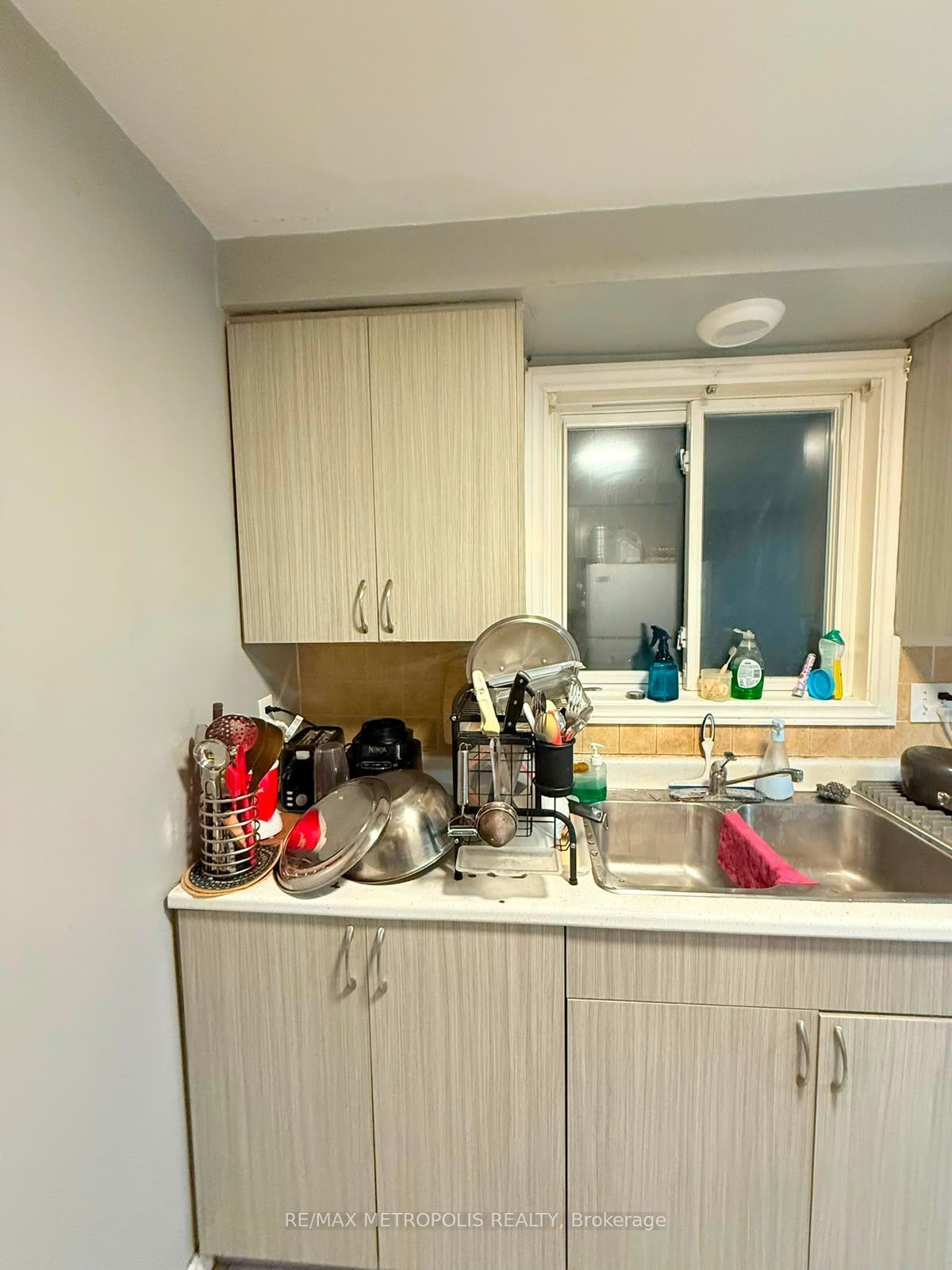 152 Woodside Avenue Main, Cambridge, ON N1S 3Y1 photo 5