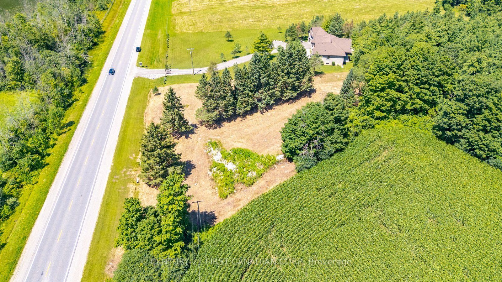 978 Highway 8 Highway, Hamilton, ON N0B 1L0 photo 3