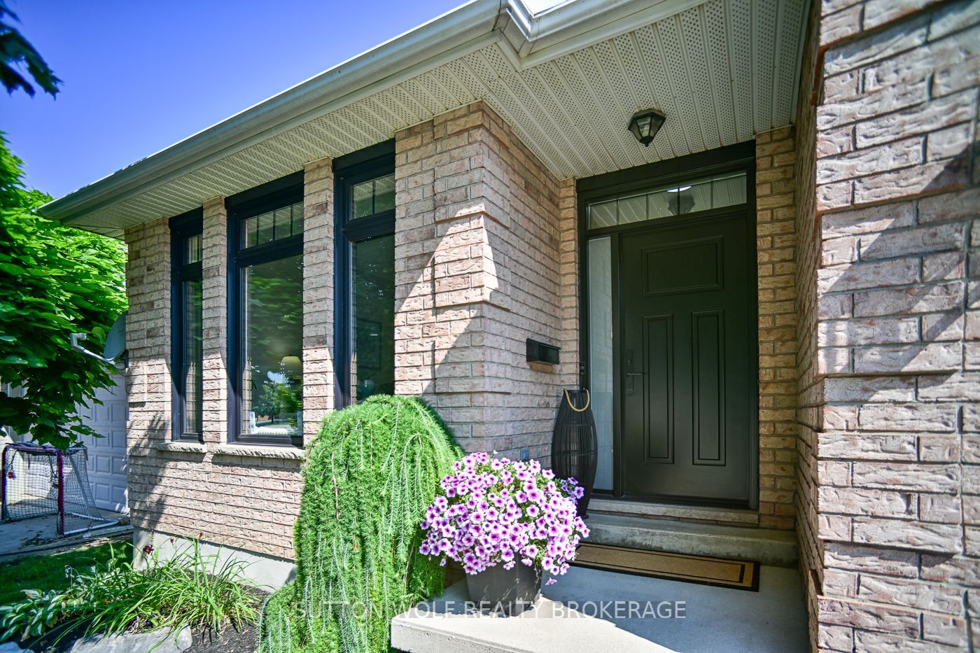 95 Middlesex Drive, Strathroy-Caradoc, ON N7G 4G5 photo 5