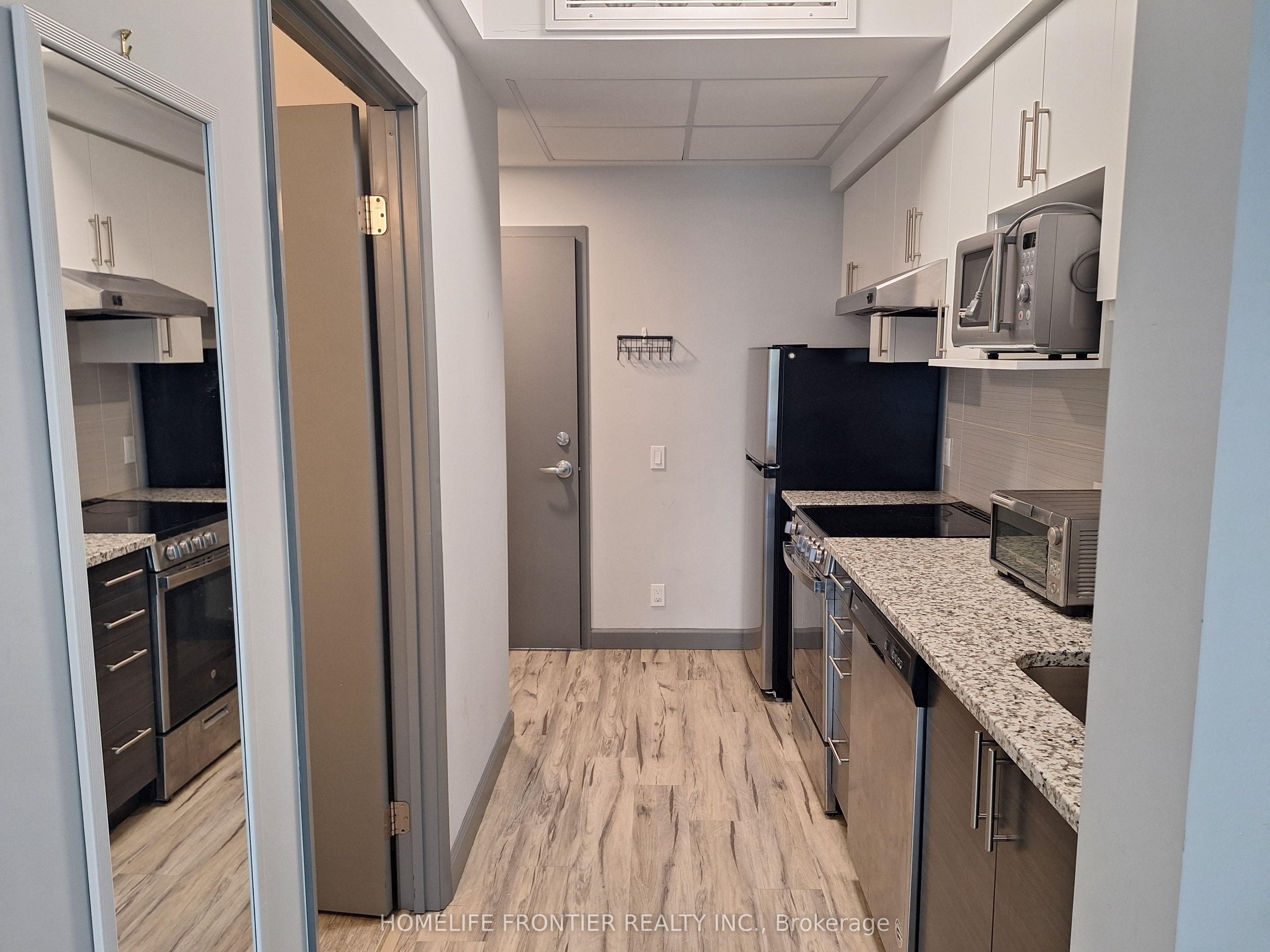 77 Leland Street 519, Hamilton, ON L8S 3A1 photo 4