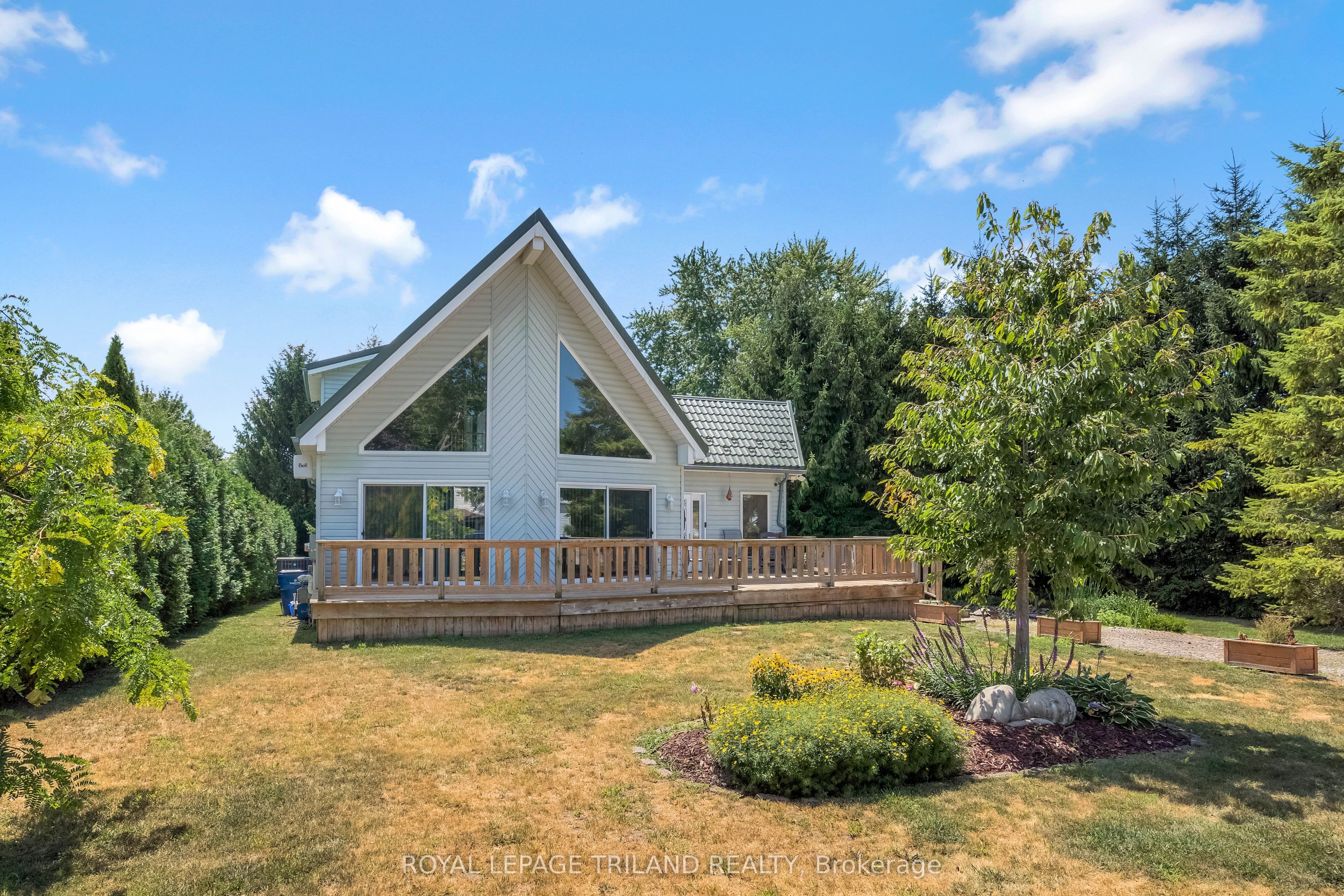 23 DURHAM Street, Newbury, ON N0L 1Z0