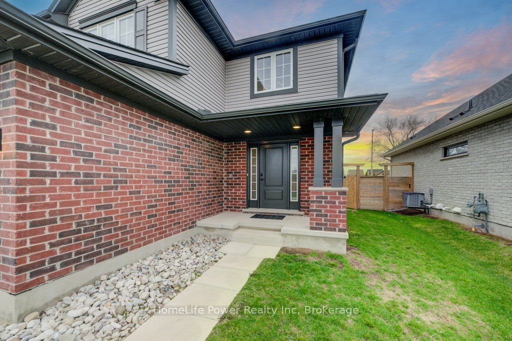 4 Livingston Drive, Tillsonburg, ON N4G 0J3 photo 4