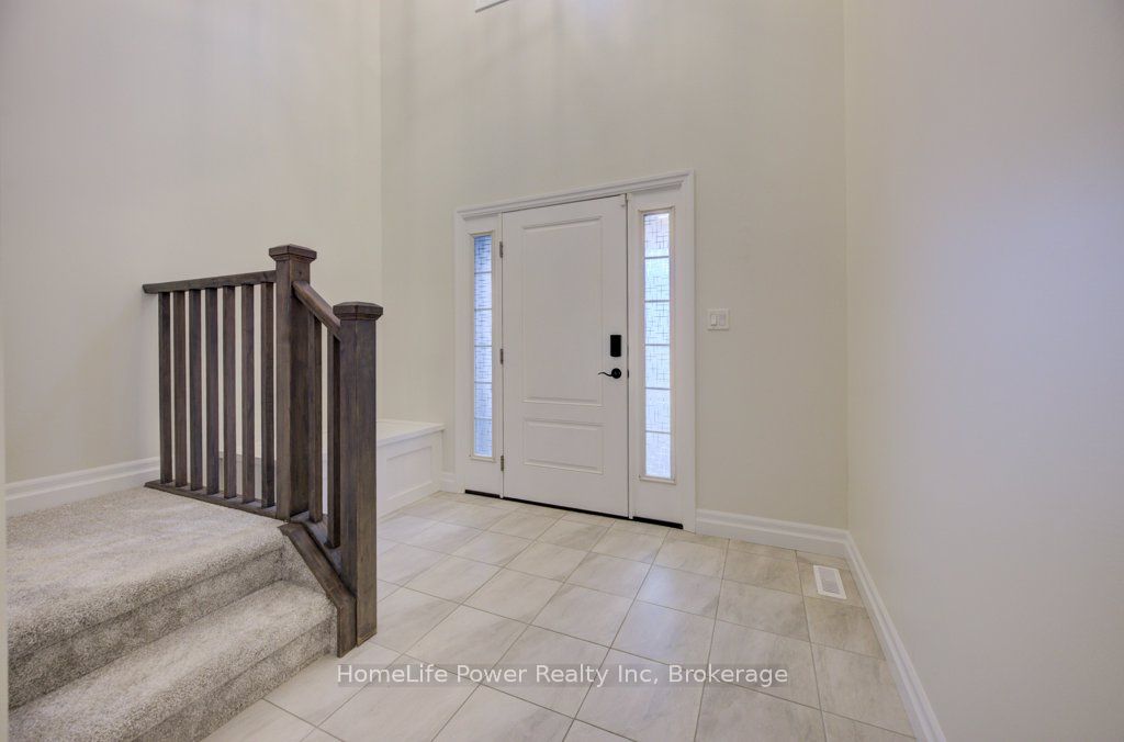 4 Livingston Drive, Tillsonburg, ON N4G 0J3 photo 5