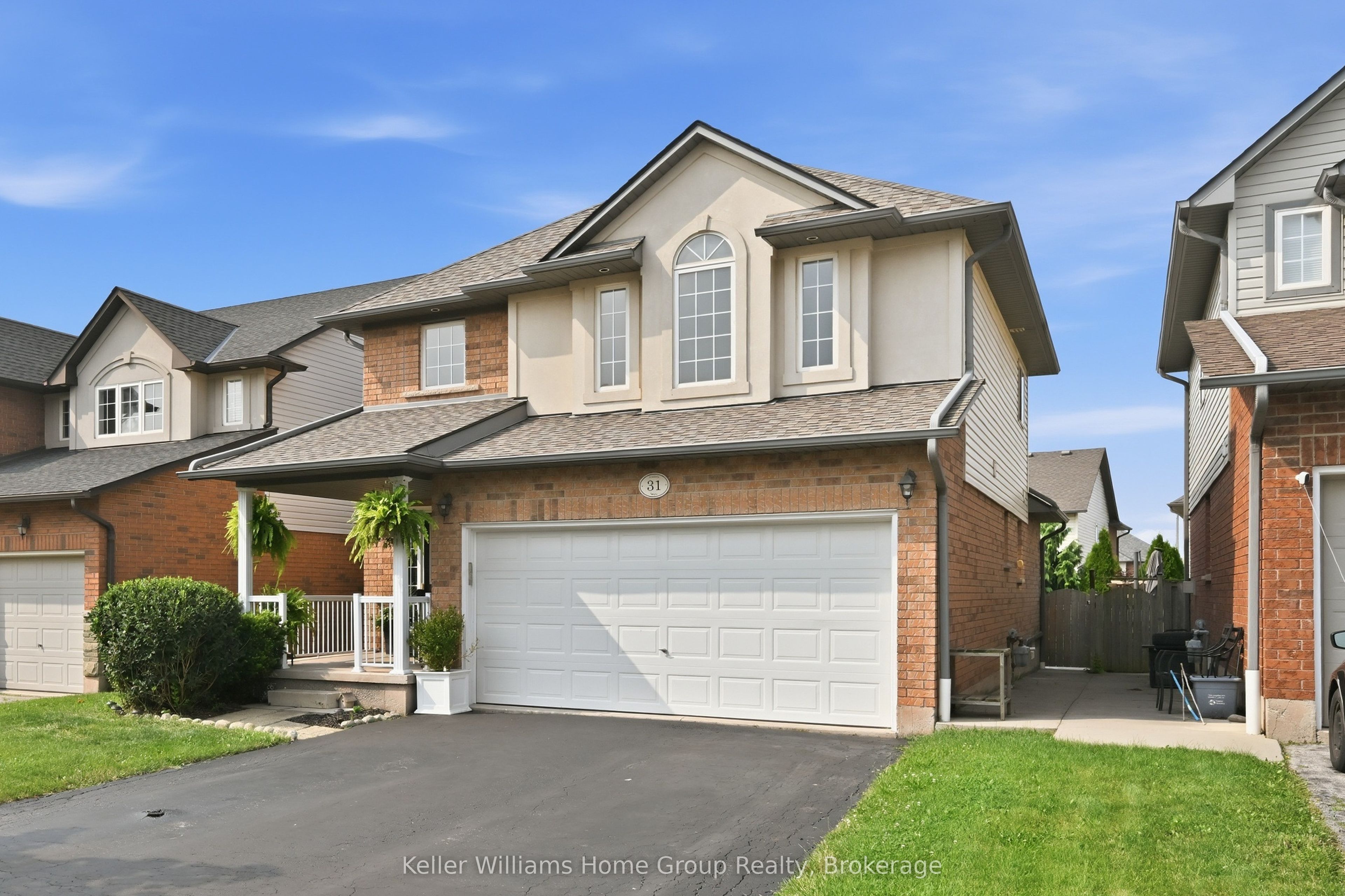 31 Vinifera Drive, Grimsby, ON L3M 5R8 photo 2