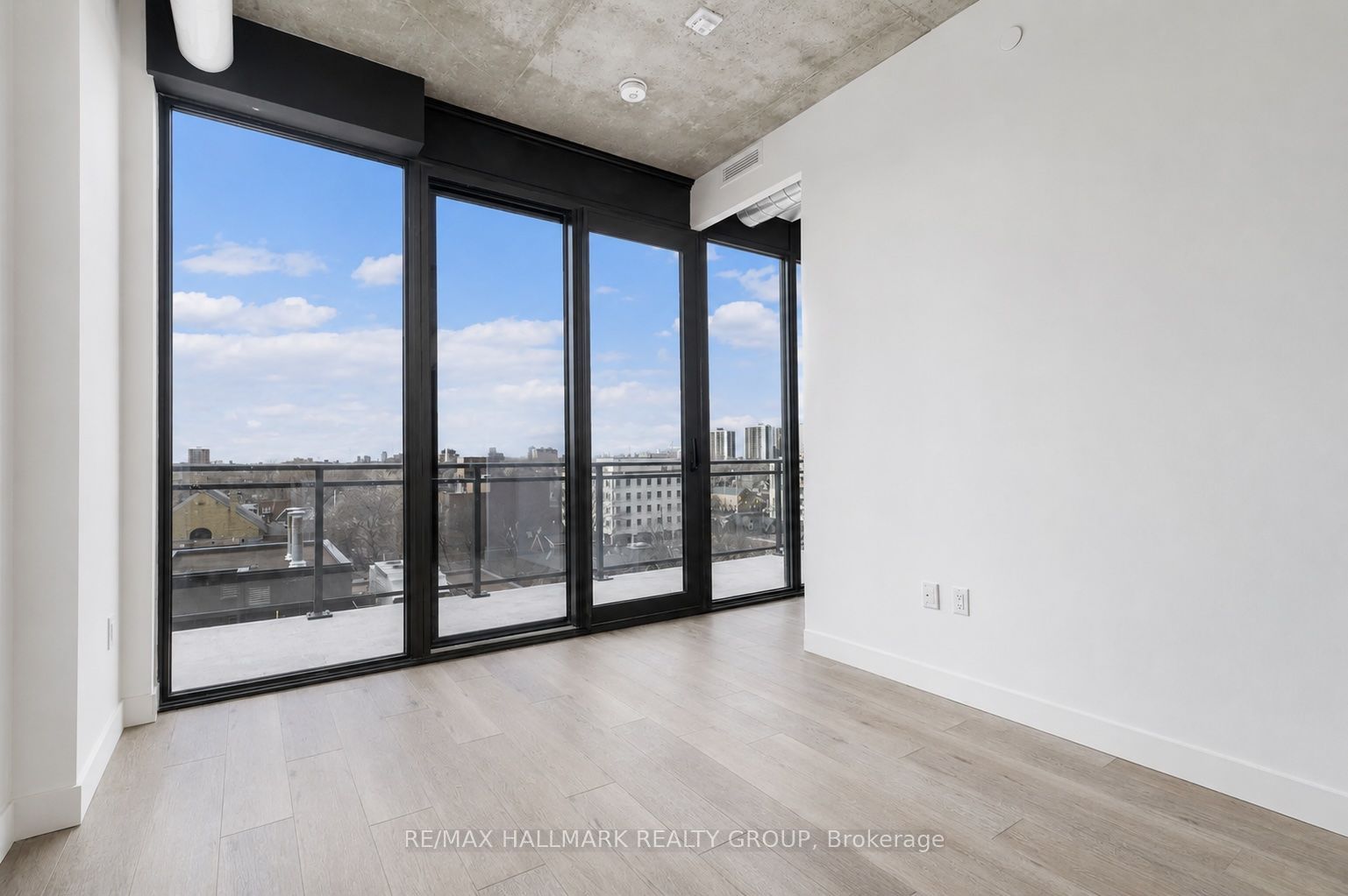 10 James Street 713, Ottawa Centre, ON K2P 1T2 photo 4