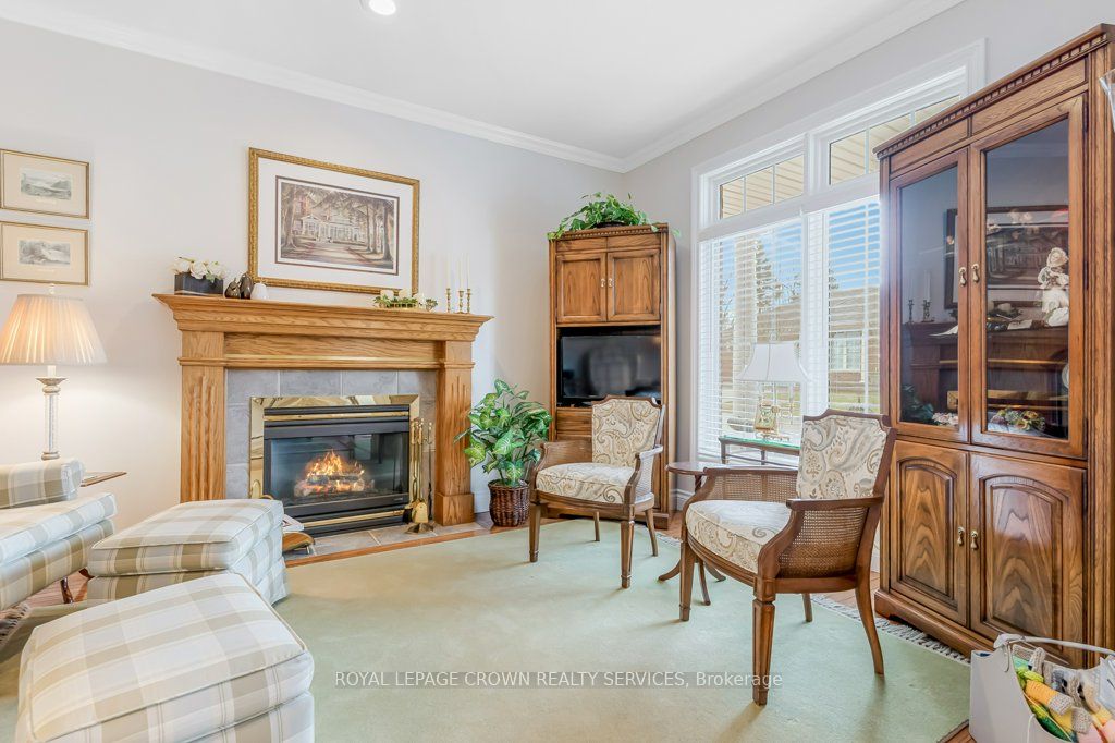 369 George Street N 2, Cambridge, ON N1S 4X7 photo 5