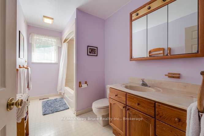 123740 Storybook Park Road E, Meaford, ON N4K 5N8 photo 5