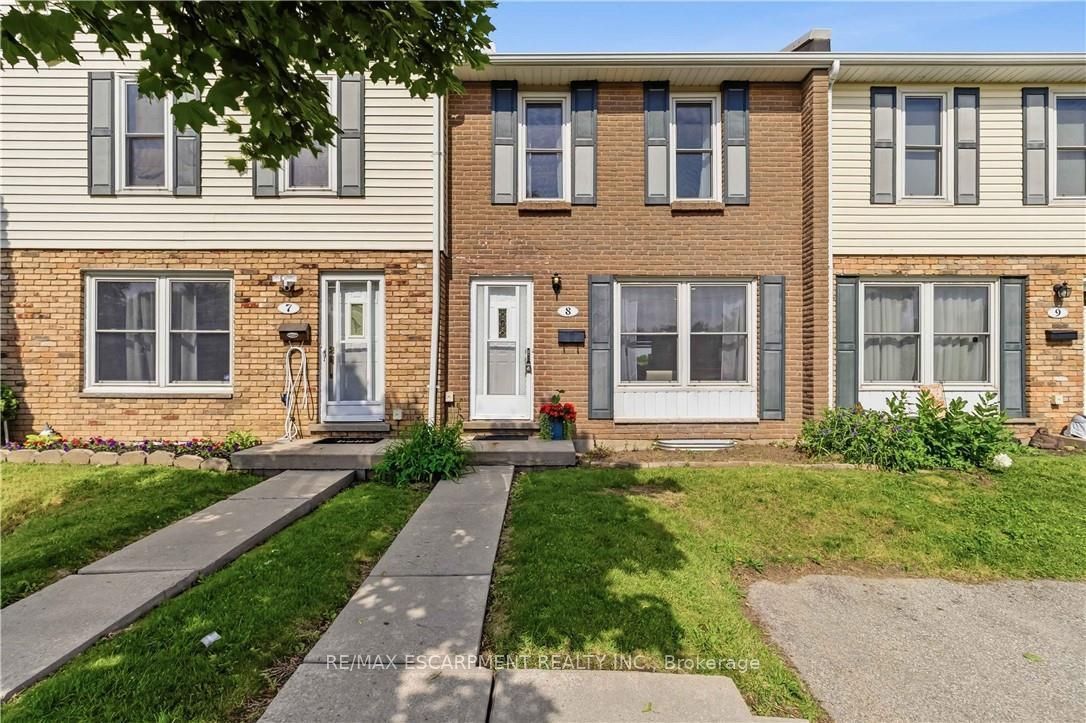 596 Grey Street 8, Brantford, ON N3S 4Y1 photo 2