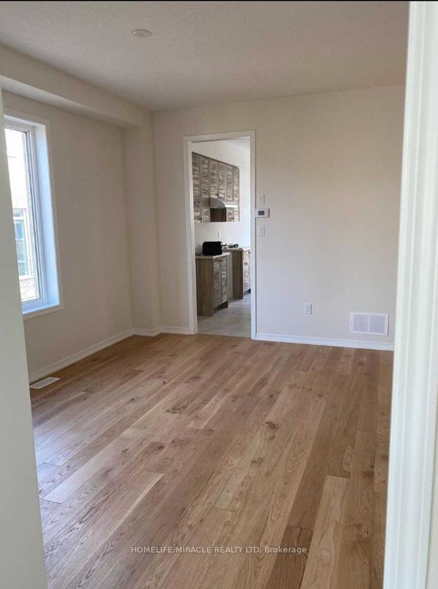 147 Longboat Run, Brantford, ON N3T 0R9 photo 5