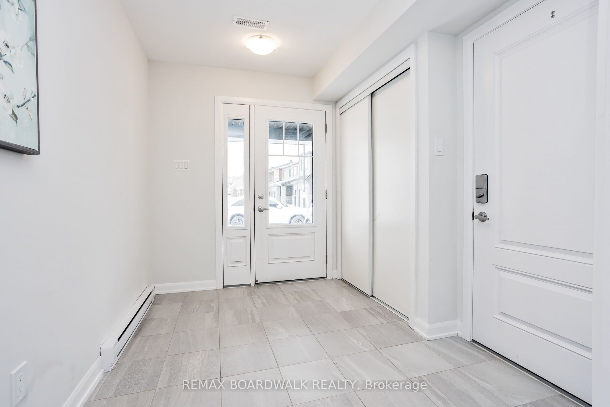 518 AGLISH Mews B, Barrhaven, ON K2C 3H2 photo 4