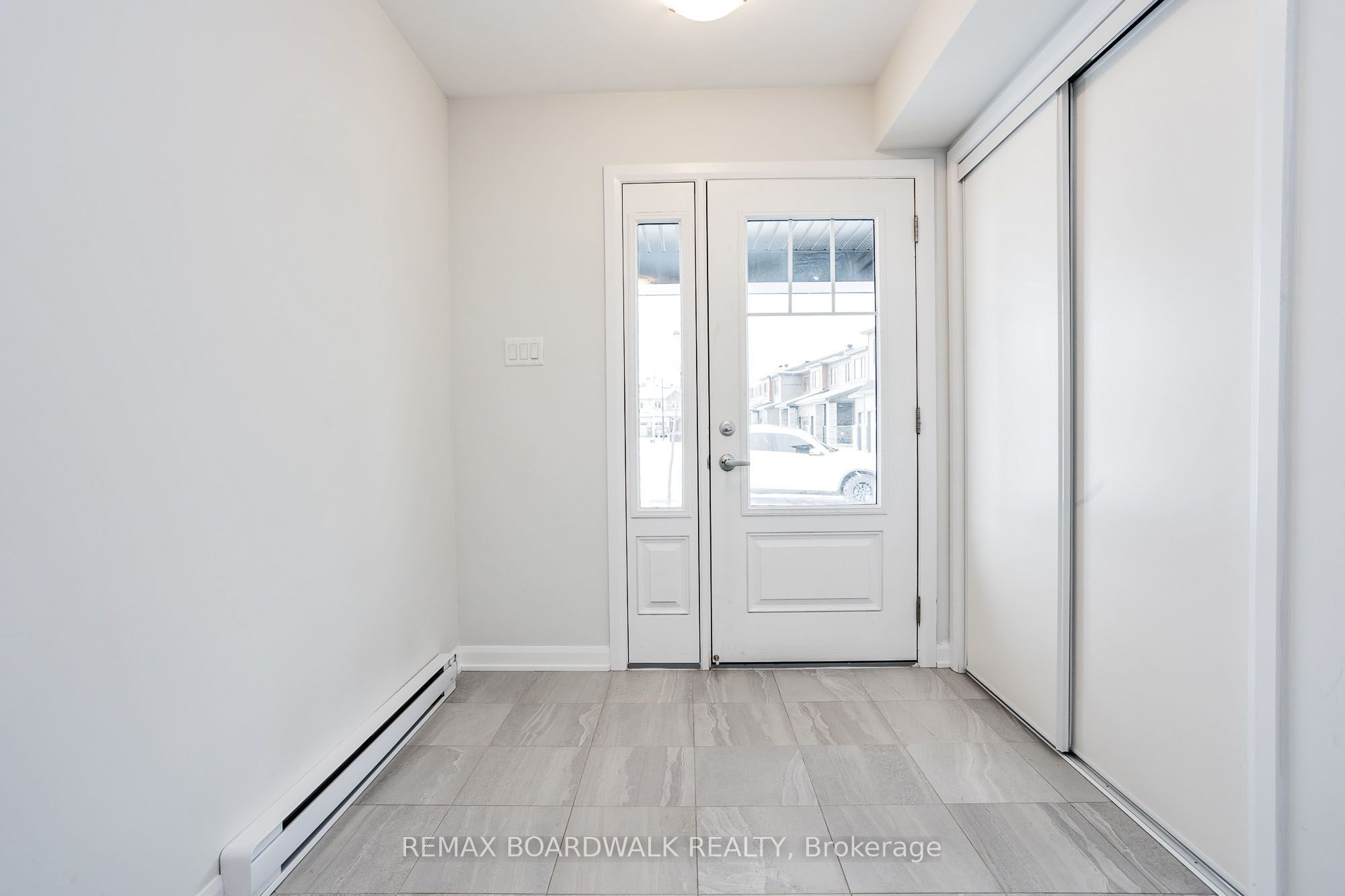 518 AGLISH Mews B, Barrhaven, ON K2C 3H2 photo 5