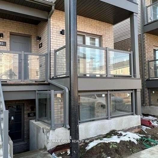 205 West Oak Trail 44, Kitchener, ON N2R 0R9 photo 2