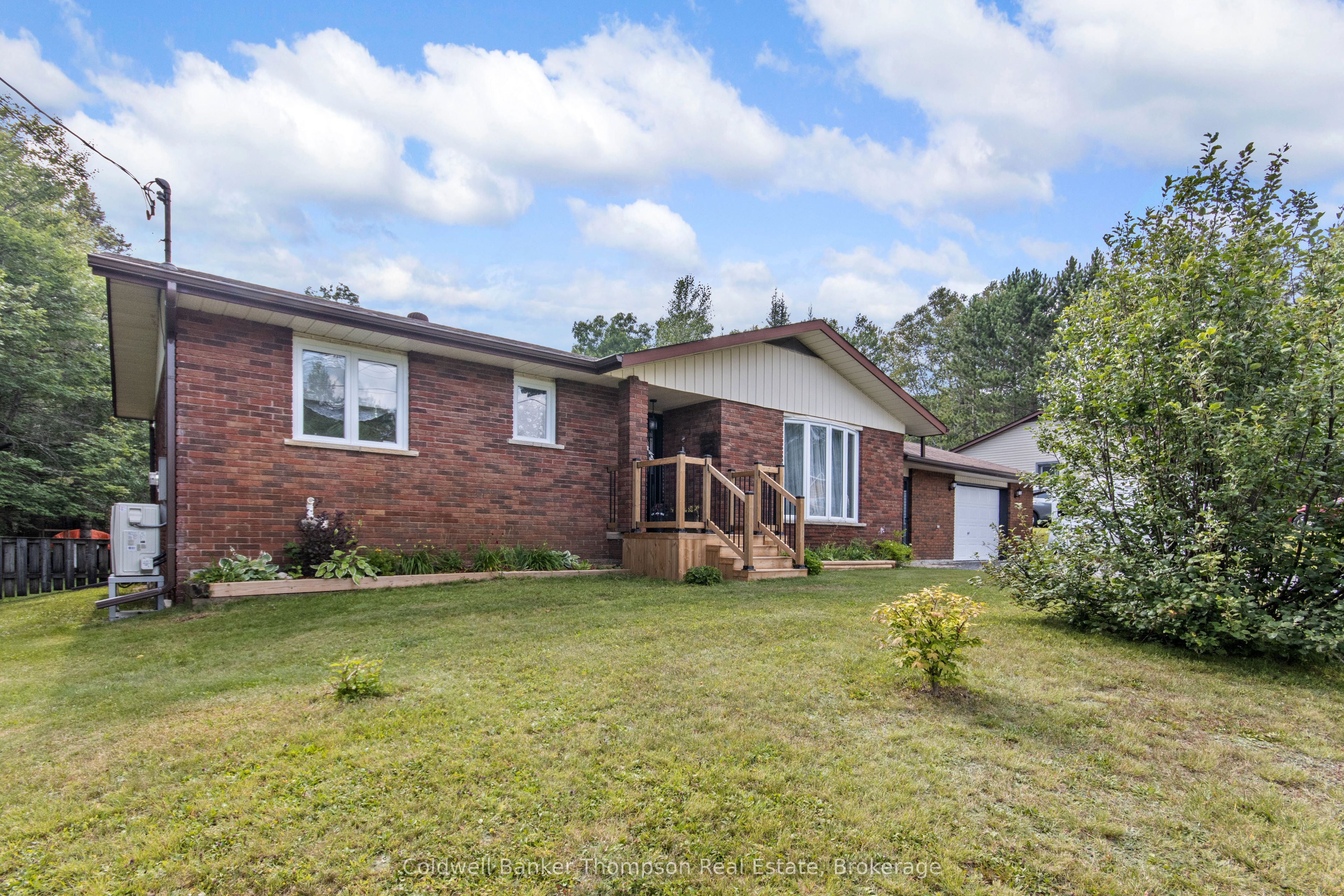 5 Grant Court, South River, ON P0A 1X0