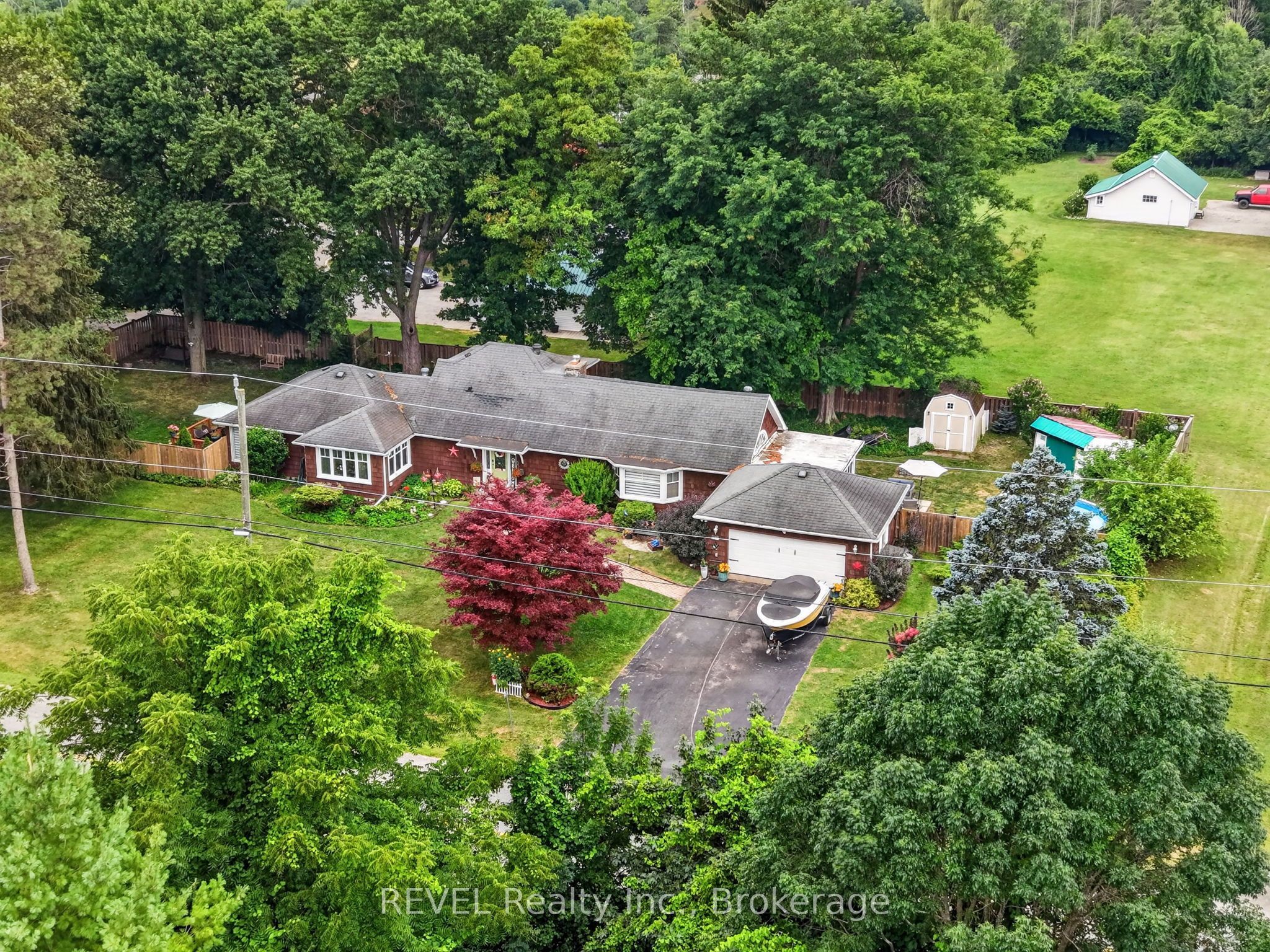 2631 THOMPSON Road, Fort Erie, ON L2A 5M4 photo 2