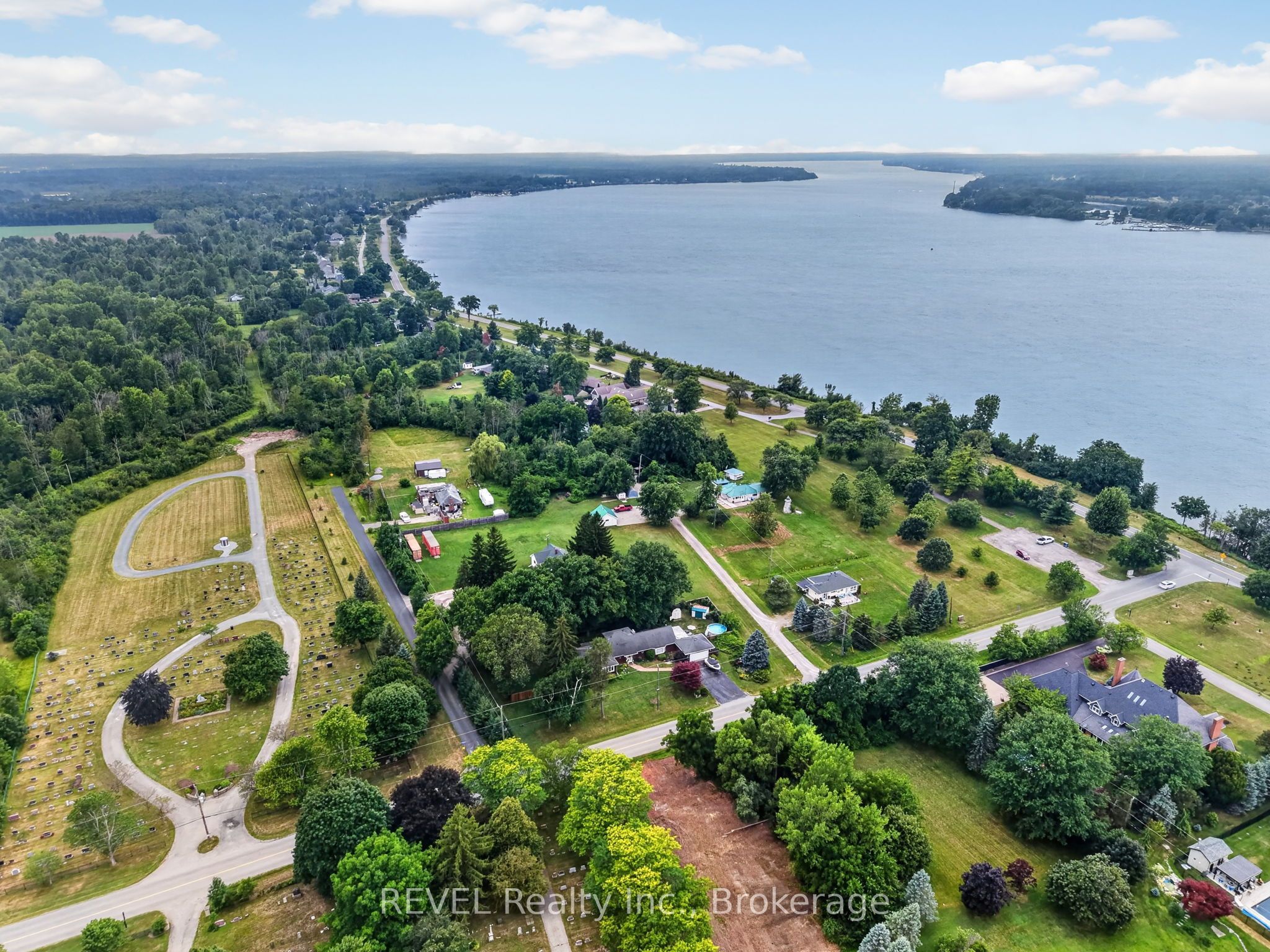 2631 THOMPSON Road, Fort Erie, ON L2A 5M4 photo 4