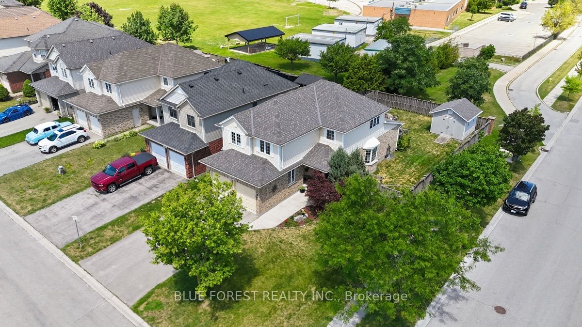 1506 Chelton Place, London South, ON N6M 1M2 photo 2