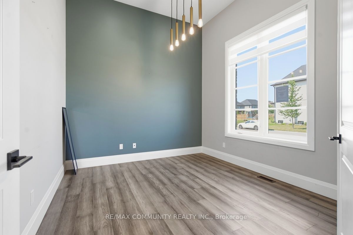451 Warner Terrace, London North, ON N6G 0E6 photo 5