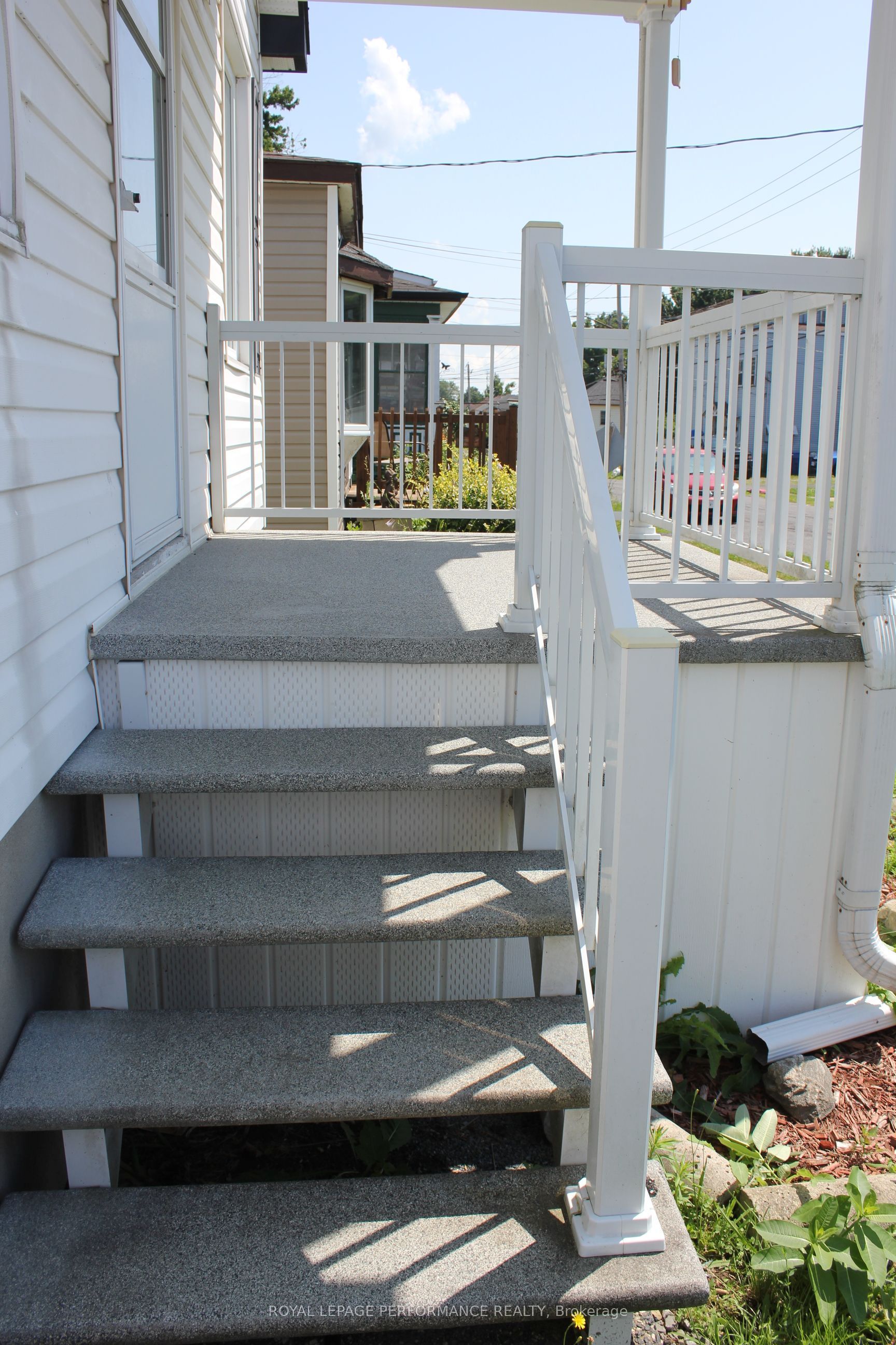 523 Bedford Street, Cornwall, ON K6J 4C9 photo 3
