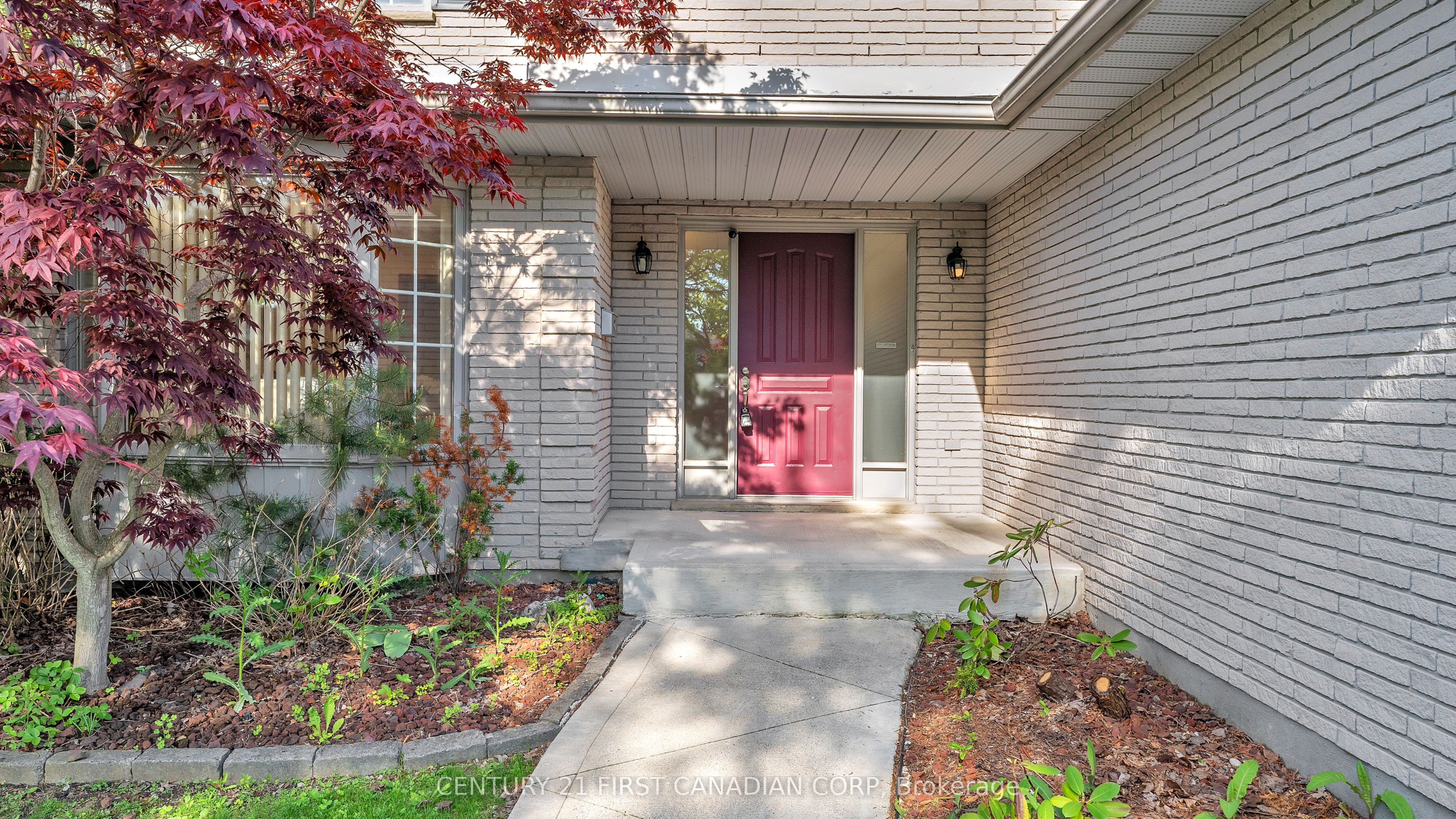 305 Andover Drive, London South, ON N6J 4S7 photo 2