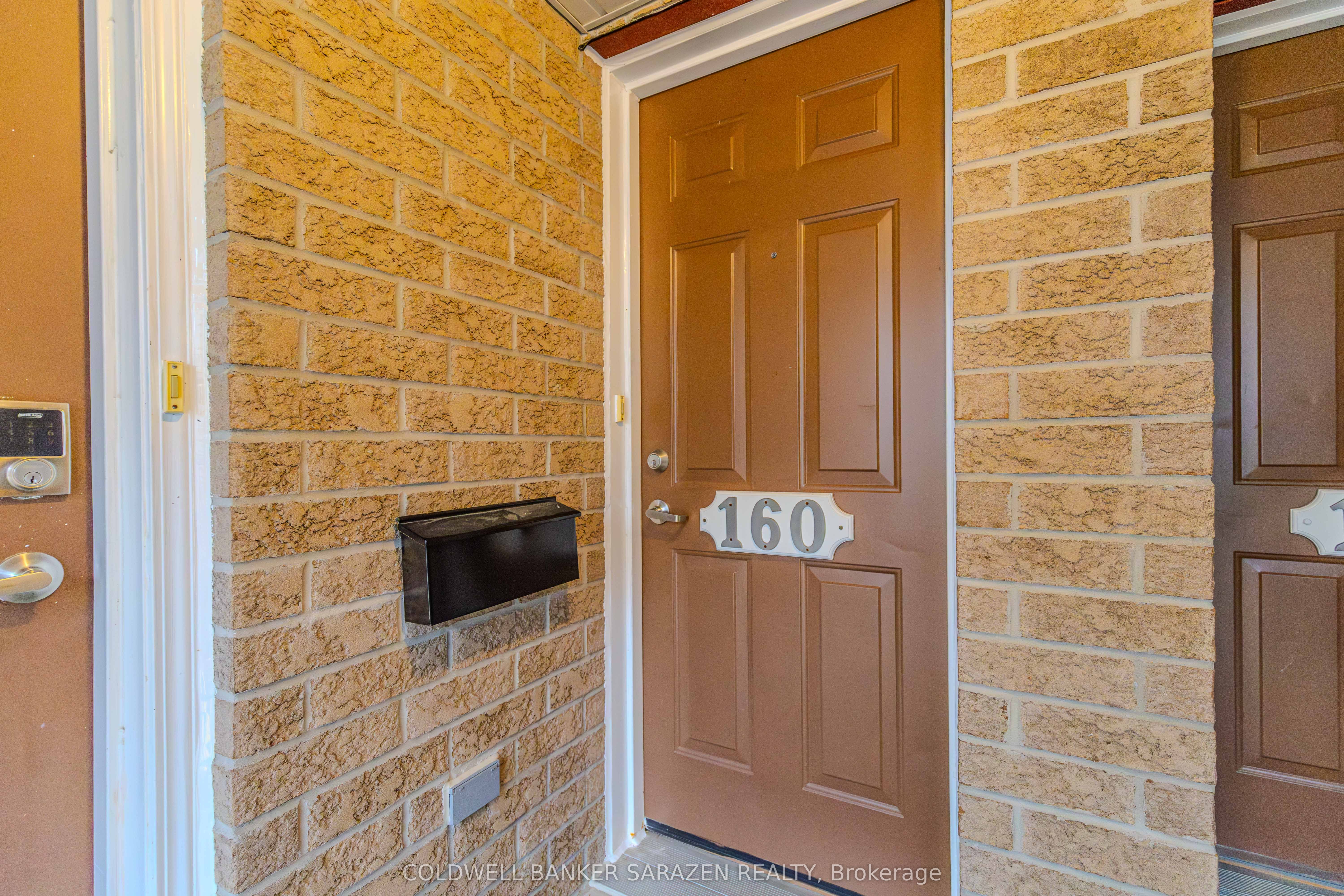 160 Paseo Private, South of Baseline to Knoxdale, ON K2G 4N7 photo 4