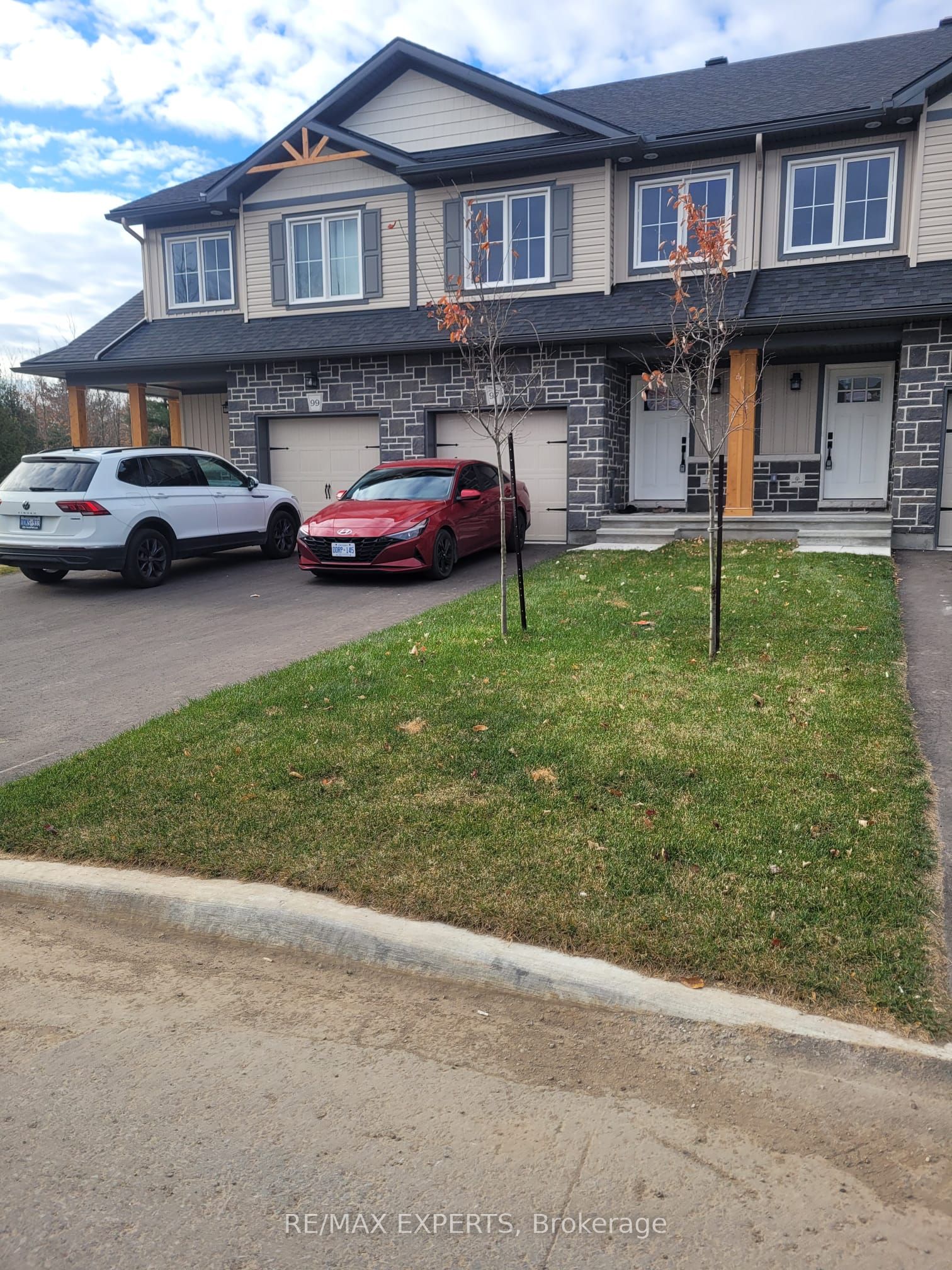 95 Whitcomb Crescent E, Smiths Falls, ON K7A 0C1 photo 3