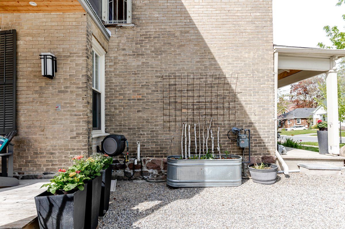 11 Conger Street, Peterborough, ON K9H 4Y7 photo 5