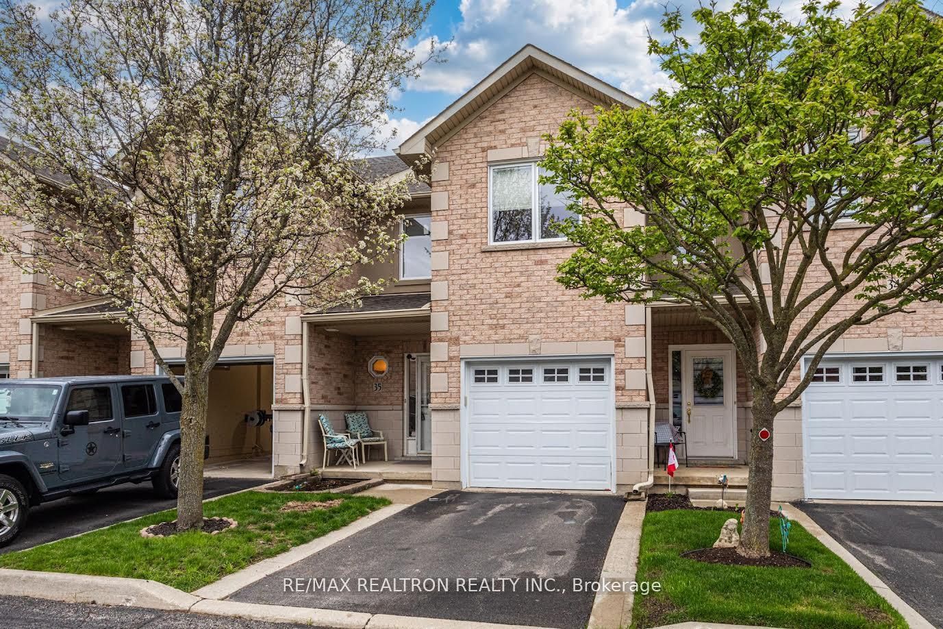 81 Valridge Drive 35, Hamilton, ON L9G 5B6 photo 2